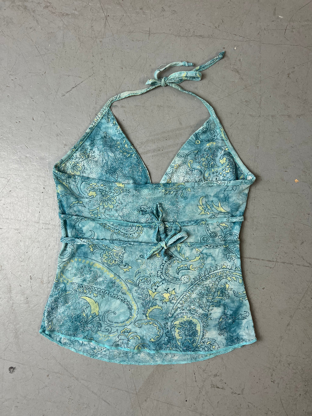 Vintage Blue Paisley Neckholder Top für Damen. Y2K Second Hand 2000s Fashion