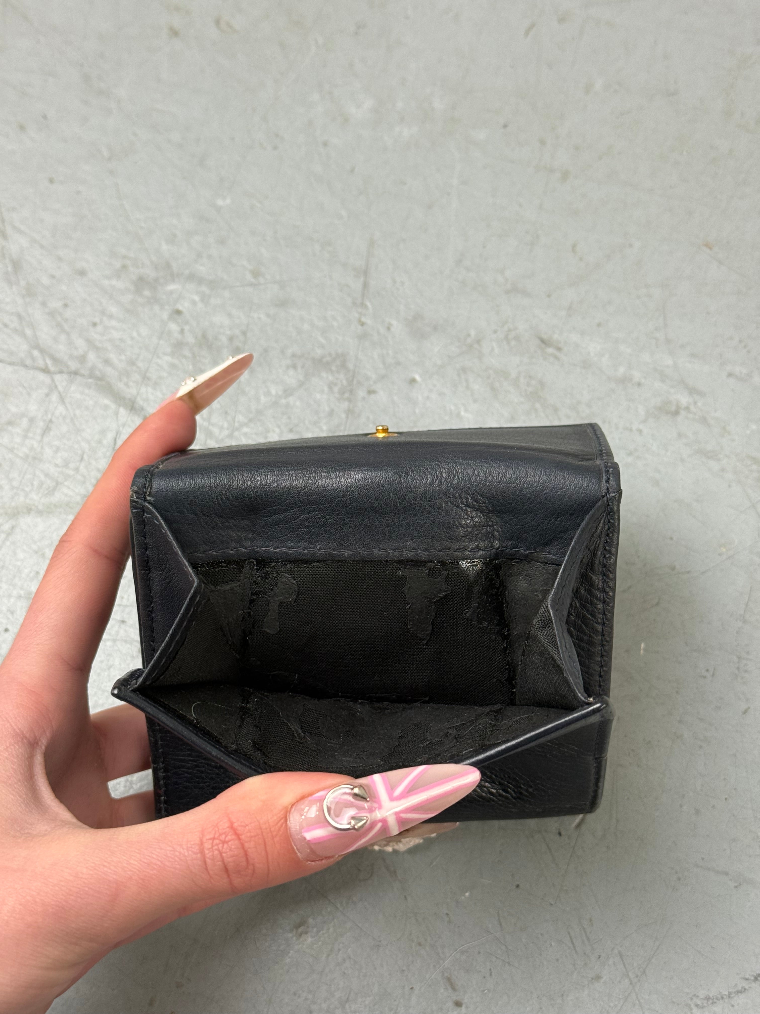 Vintage Ferragamo Black Portmonee Unisex. Y2K Second Hand 2000s Fashion