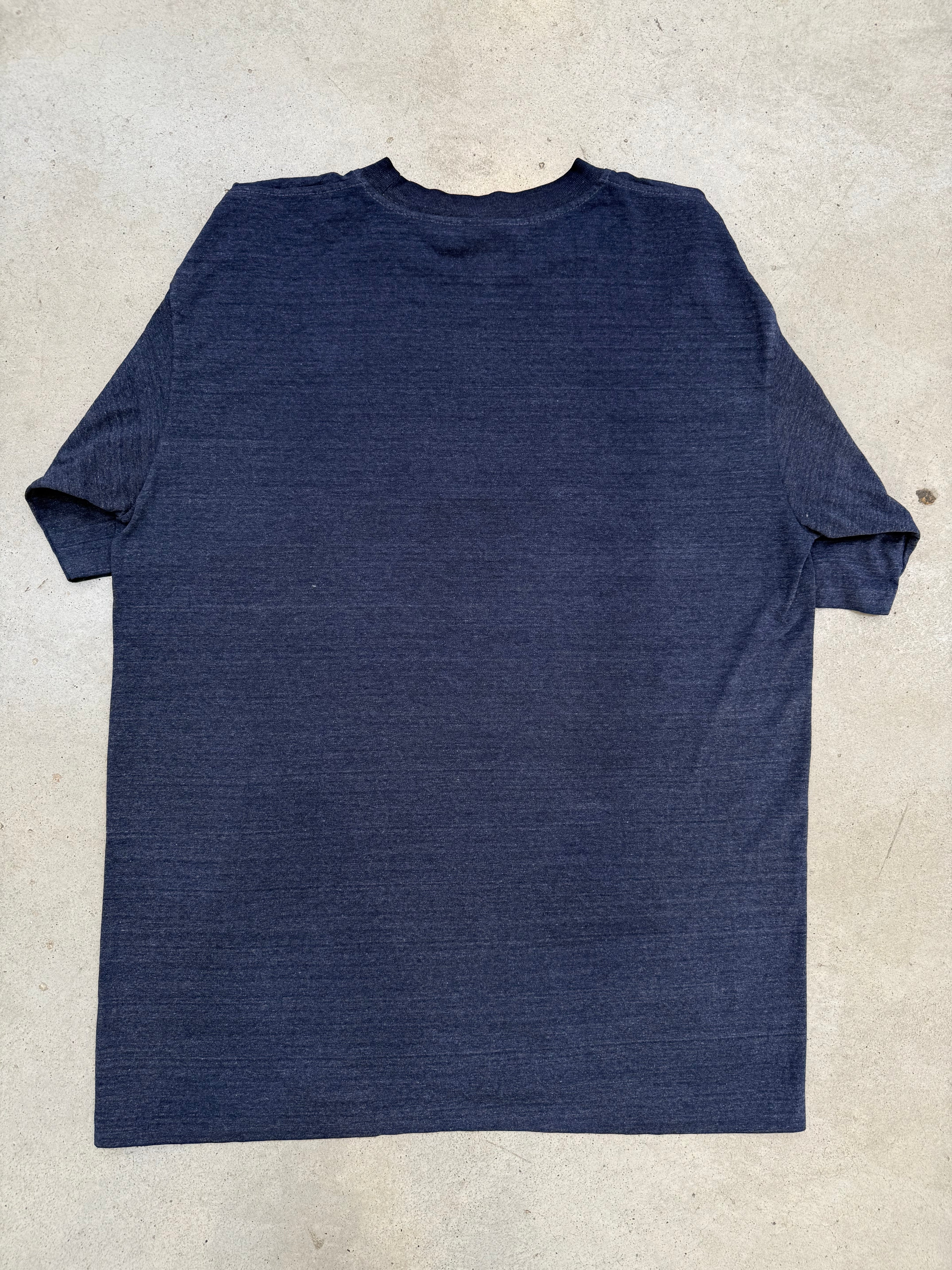 Vintage Levi’s Dark Blue Printed T-Shirt L