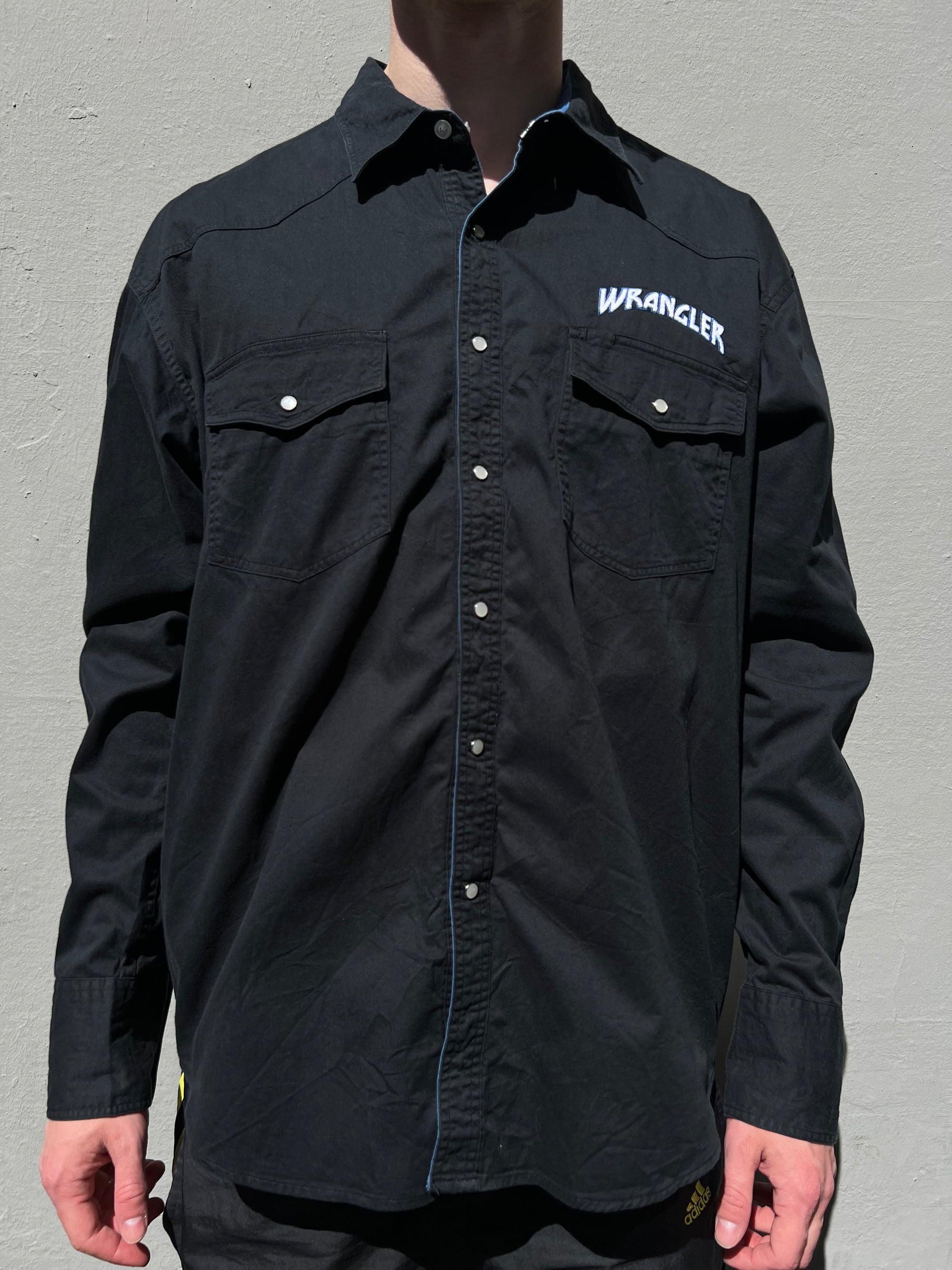Vintage Black Wrangler Embroidered Button Up L/XL