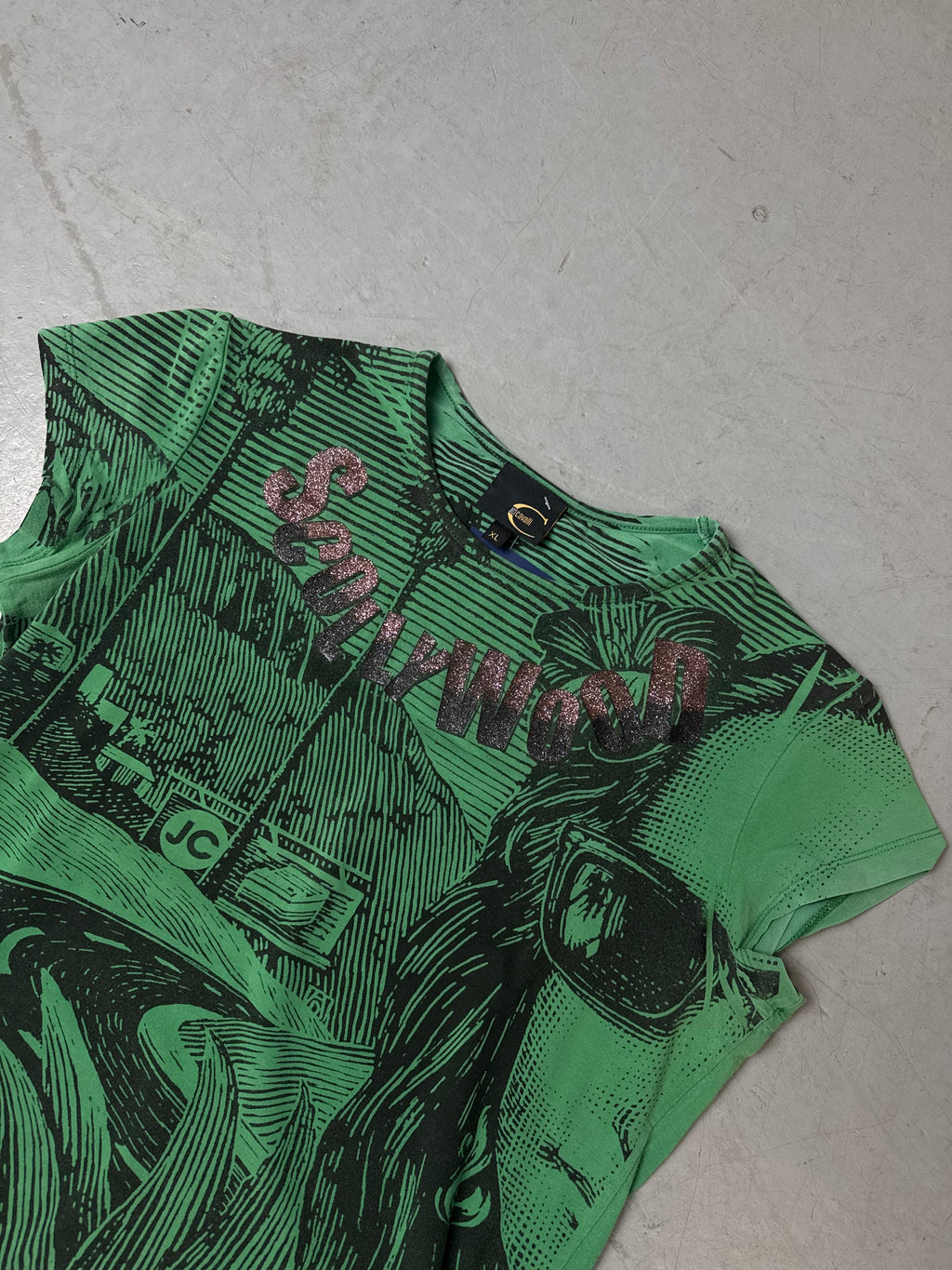 Produktbild von grünem Cavalli Top auf grauem Boden