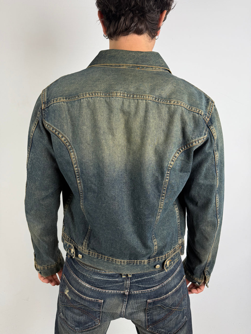 Tragebild von Vintage Diesel Green/Blue Washed Denim Jacket M von hinten