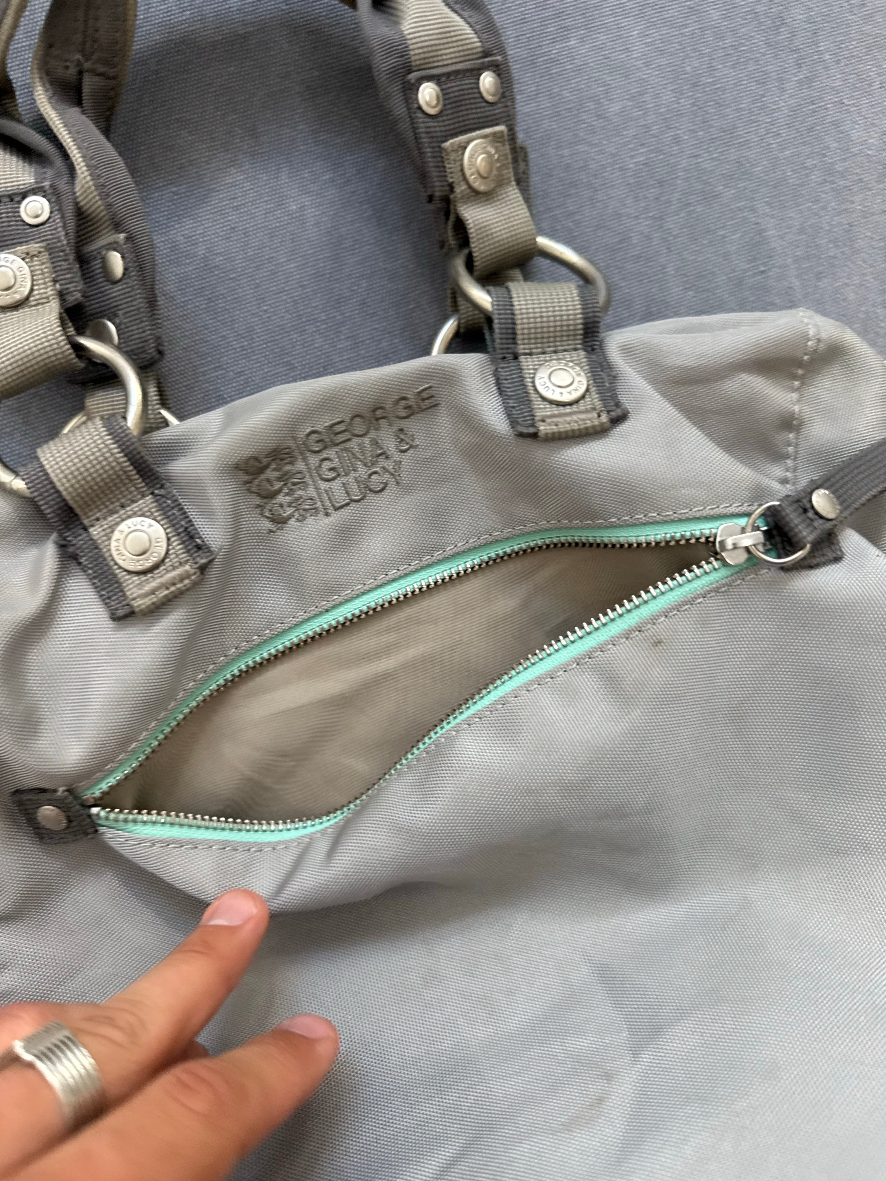 Vintage George Gina & Lucy Bag ()