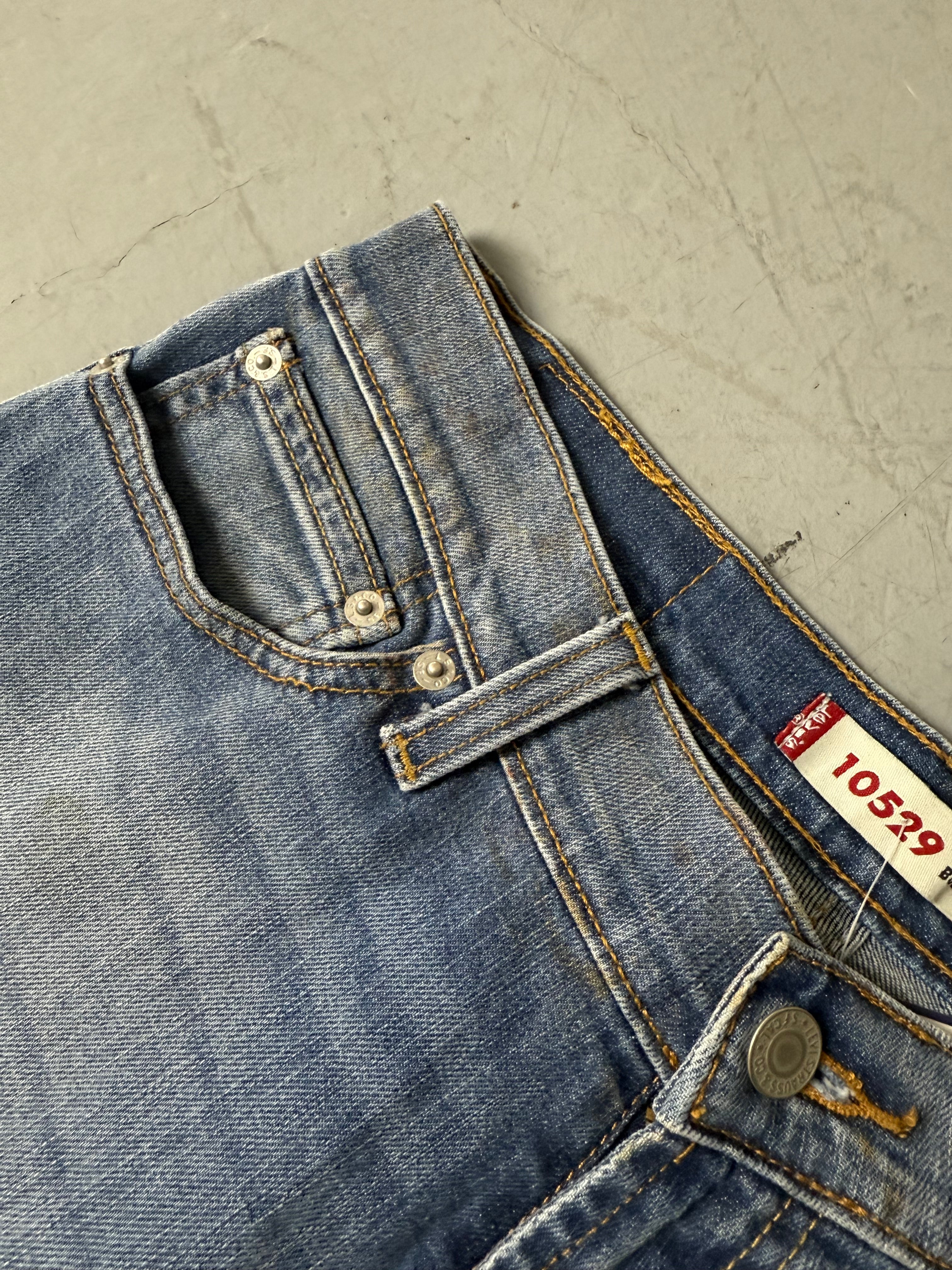 Eine blaue Levi’s denim im bootcut Schnitt in Größe M