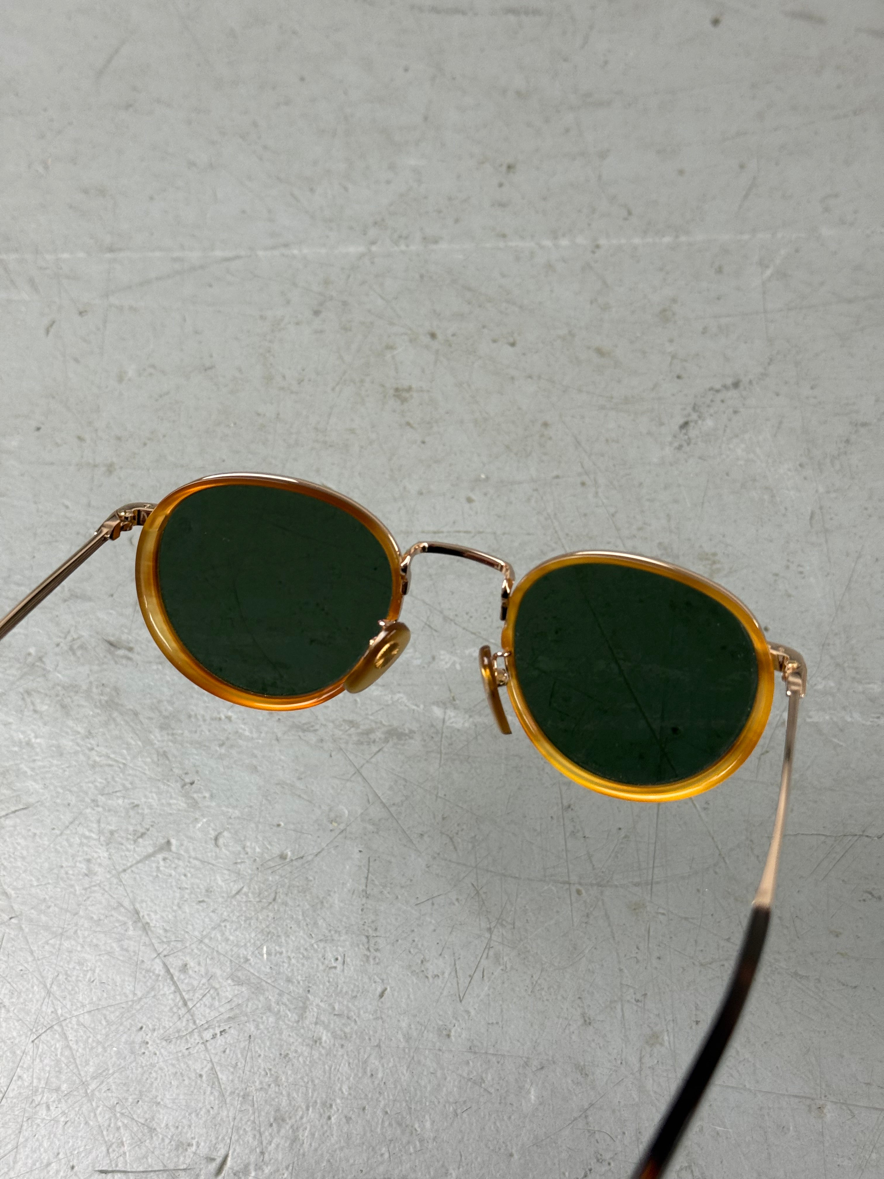 David Beckham Gold and Green Sunglasses Unisex. Secondhand 2000s Fashion