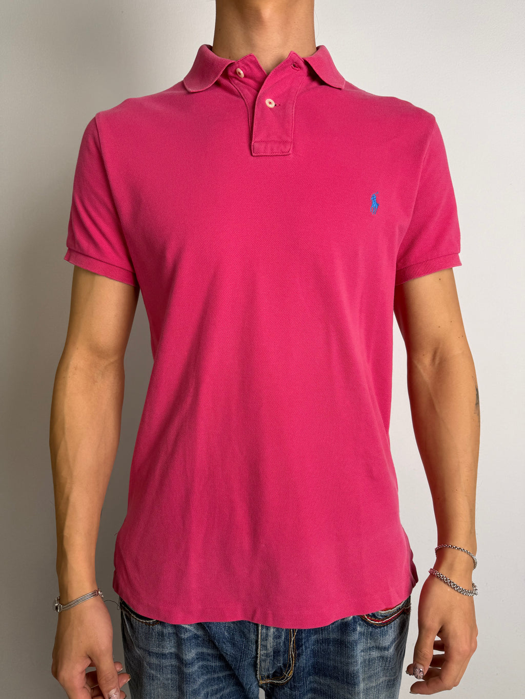 Tragebild von einem Vintage Ralph Lauren Pink Polo Shirt von vorne