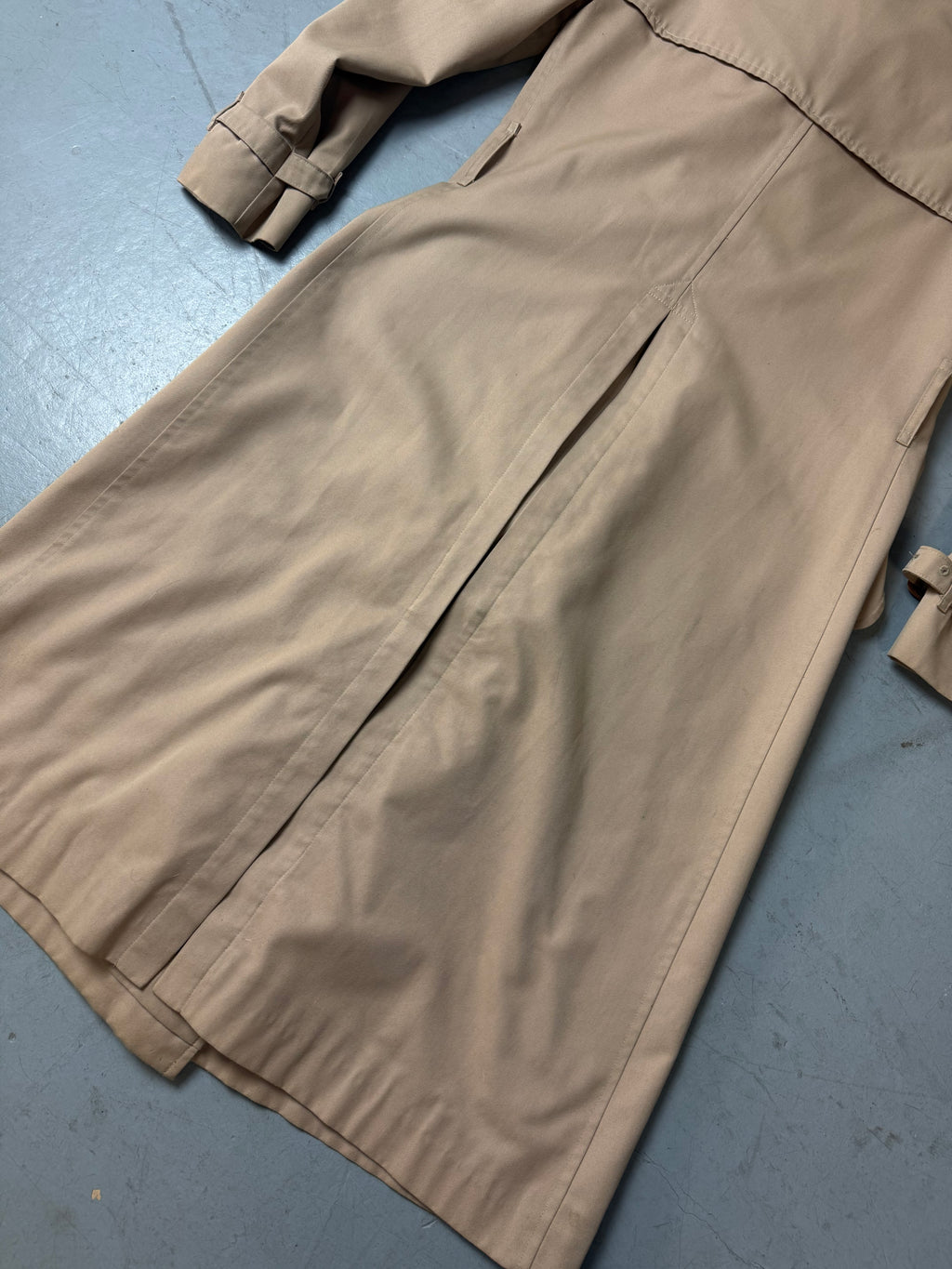 Vintage Beige Burberrys Trenchcoat M