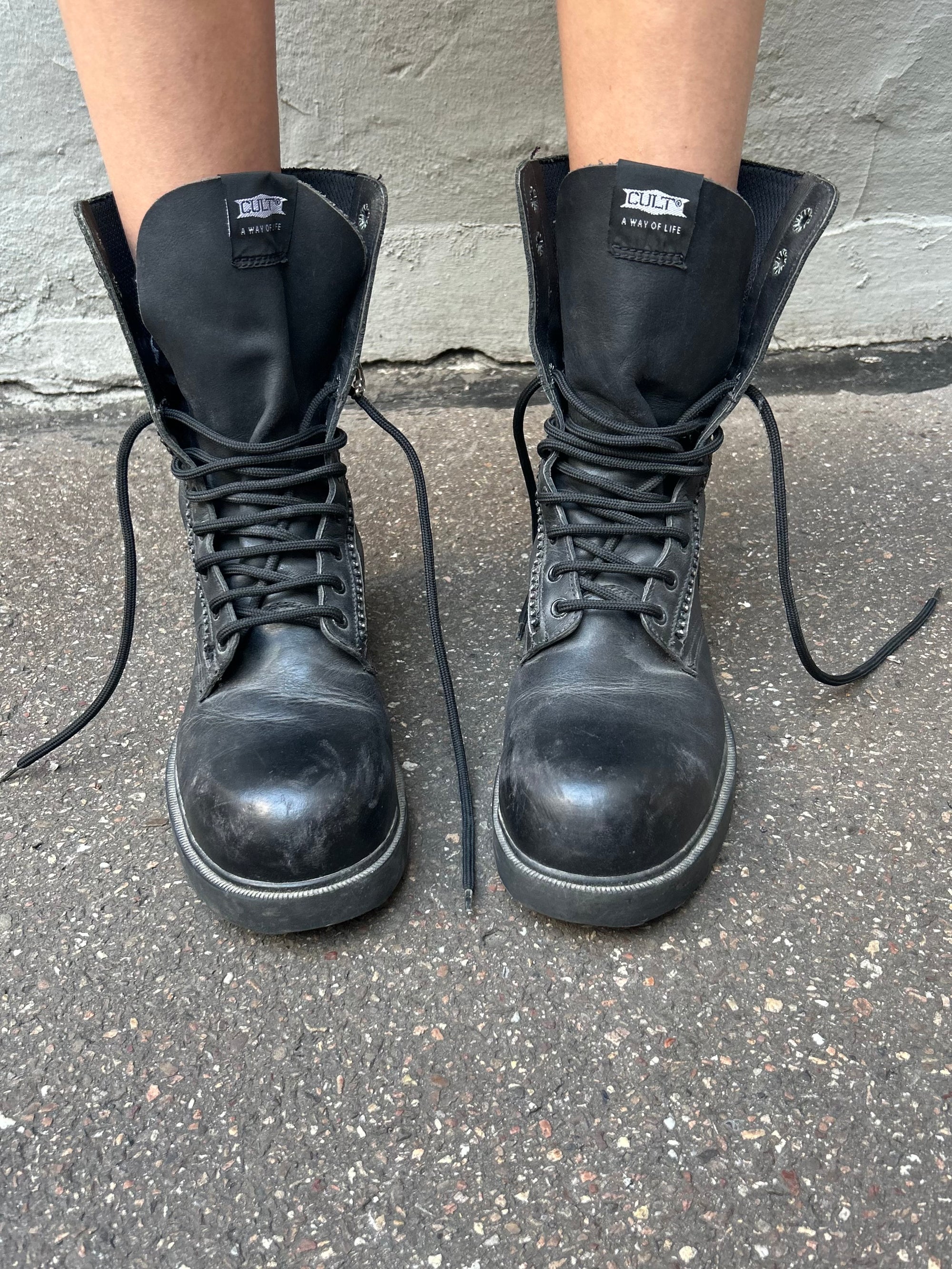Vintage Black Cult Boots 41