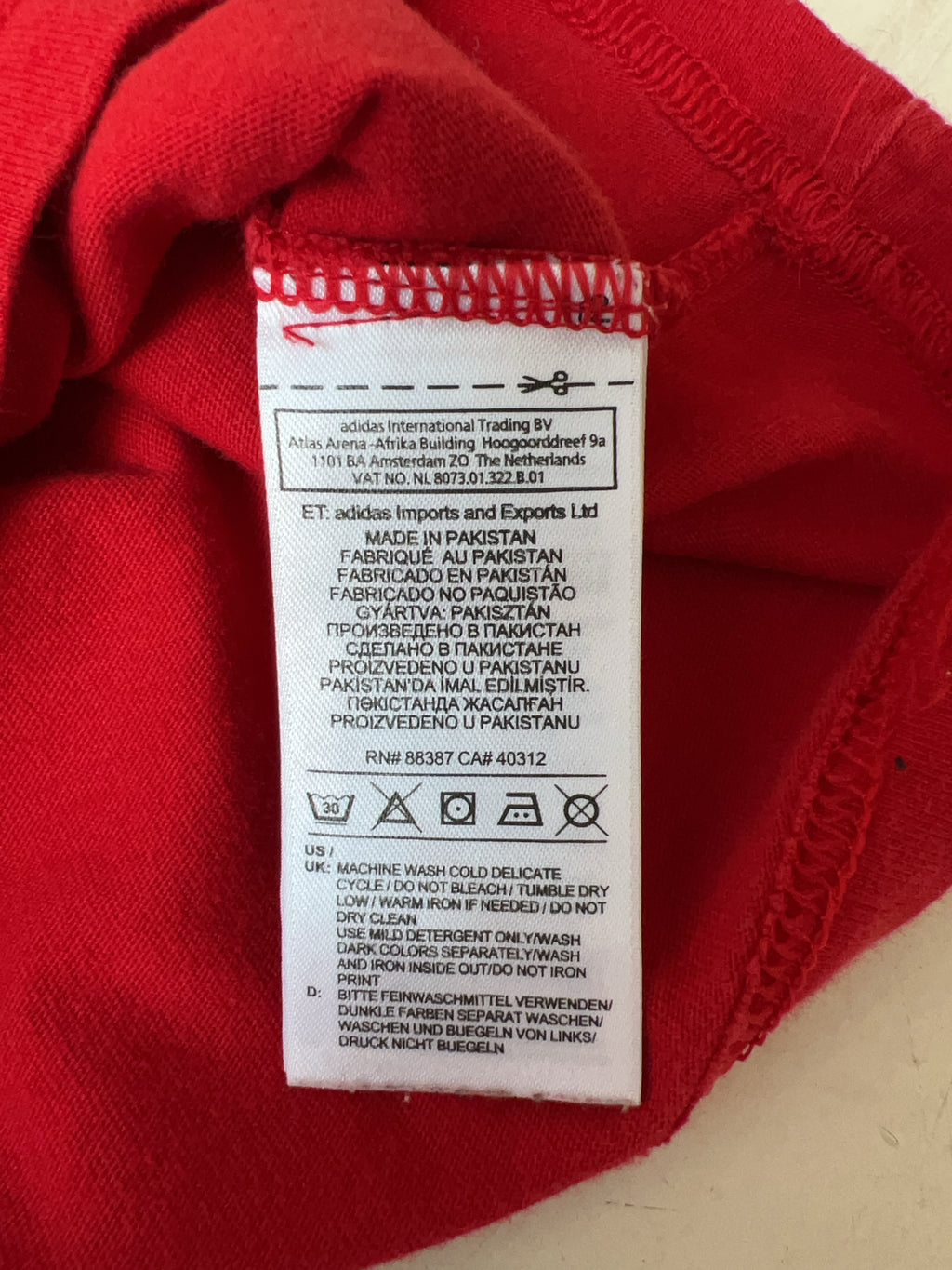 Vintage Adidas T-Shirt (M)
