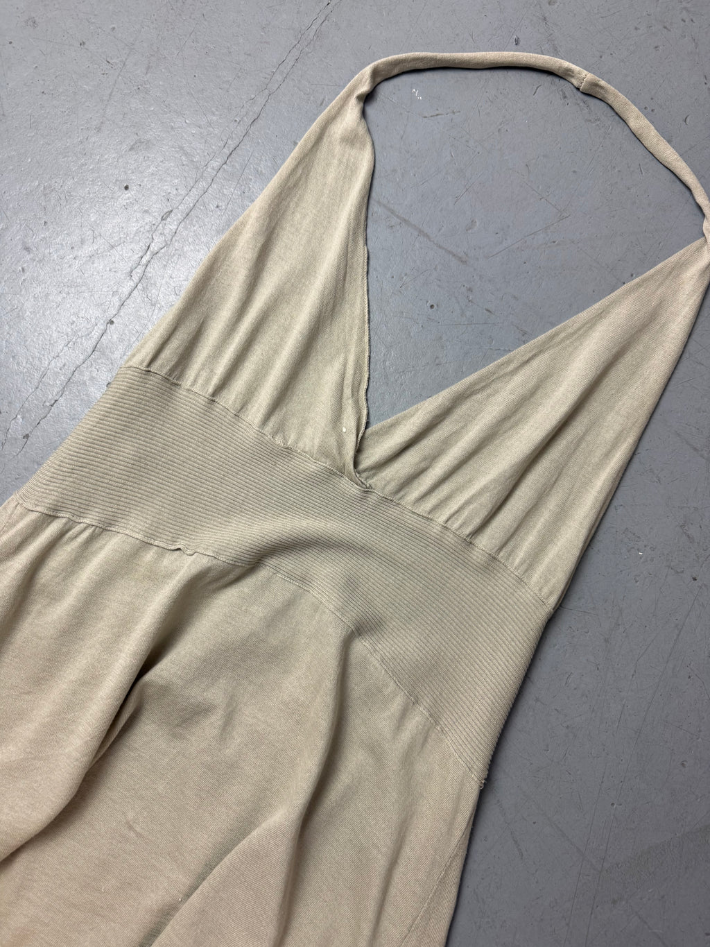 Vintage Beige Halter Mini für Damen. Secondhand Y2K 2000s Fashion