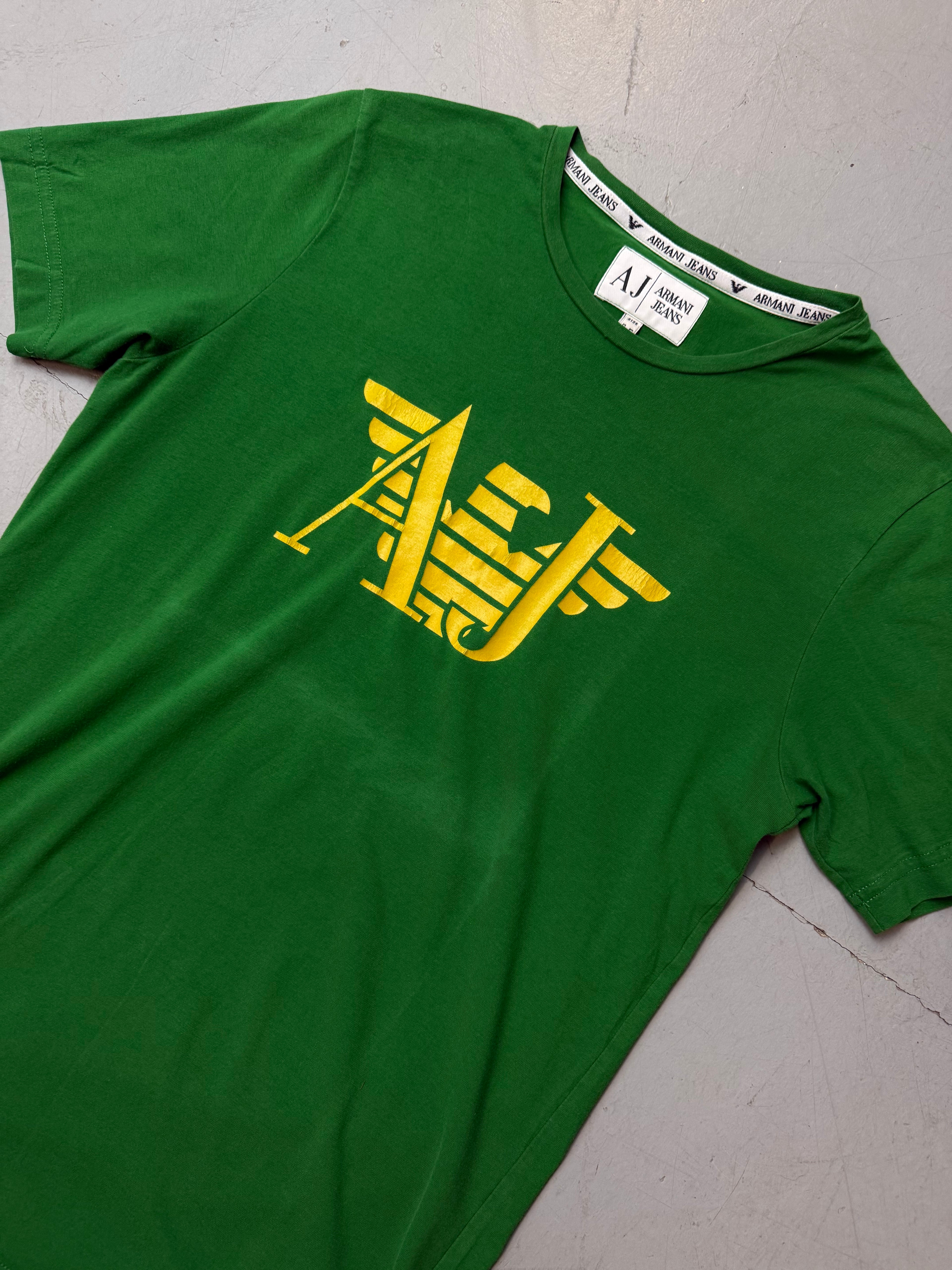 Vintage Armani Jeans Green and Yellow T-Shirt für Herren. Y2K Second Hand 2000s Fashion