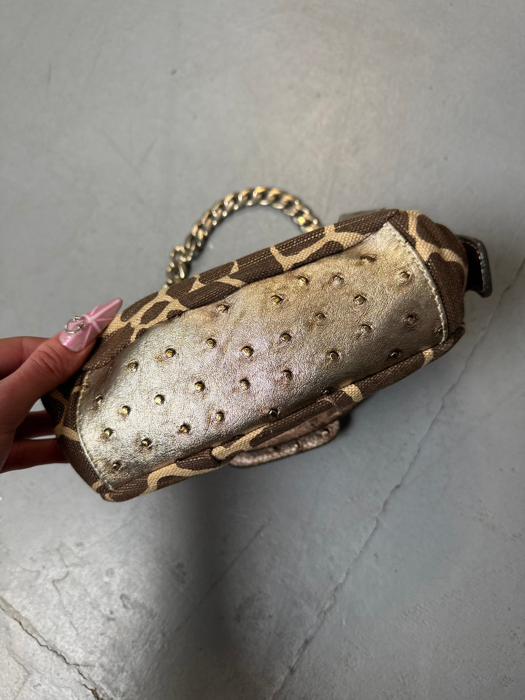 Vintage Guess Giraffe Print Mini Bag for girls Y2K Second Hand 2000s Fashion 