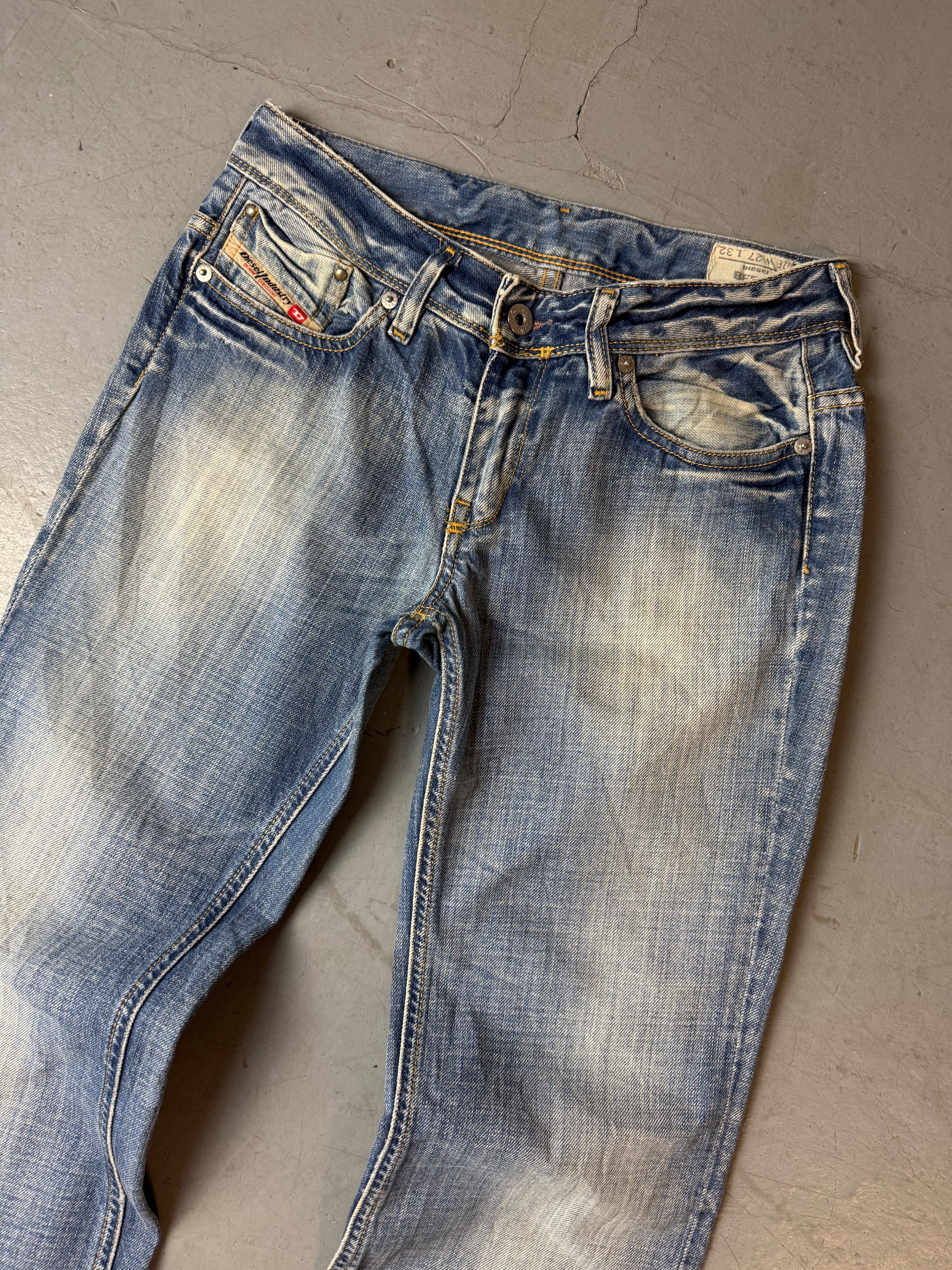 Vintage Diesel Light Blue Low Waist Bootcut Jeans. Y2K Second Hand 2000s Fashion