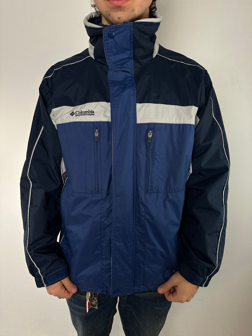 Tragebild von Vintage Columbia Waterproof Rain Jacket L/XL von vorne 