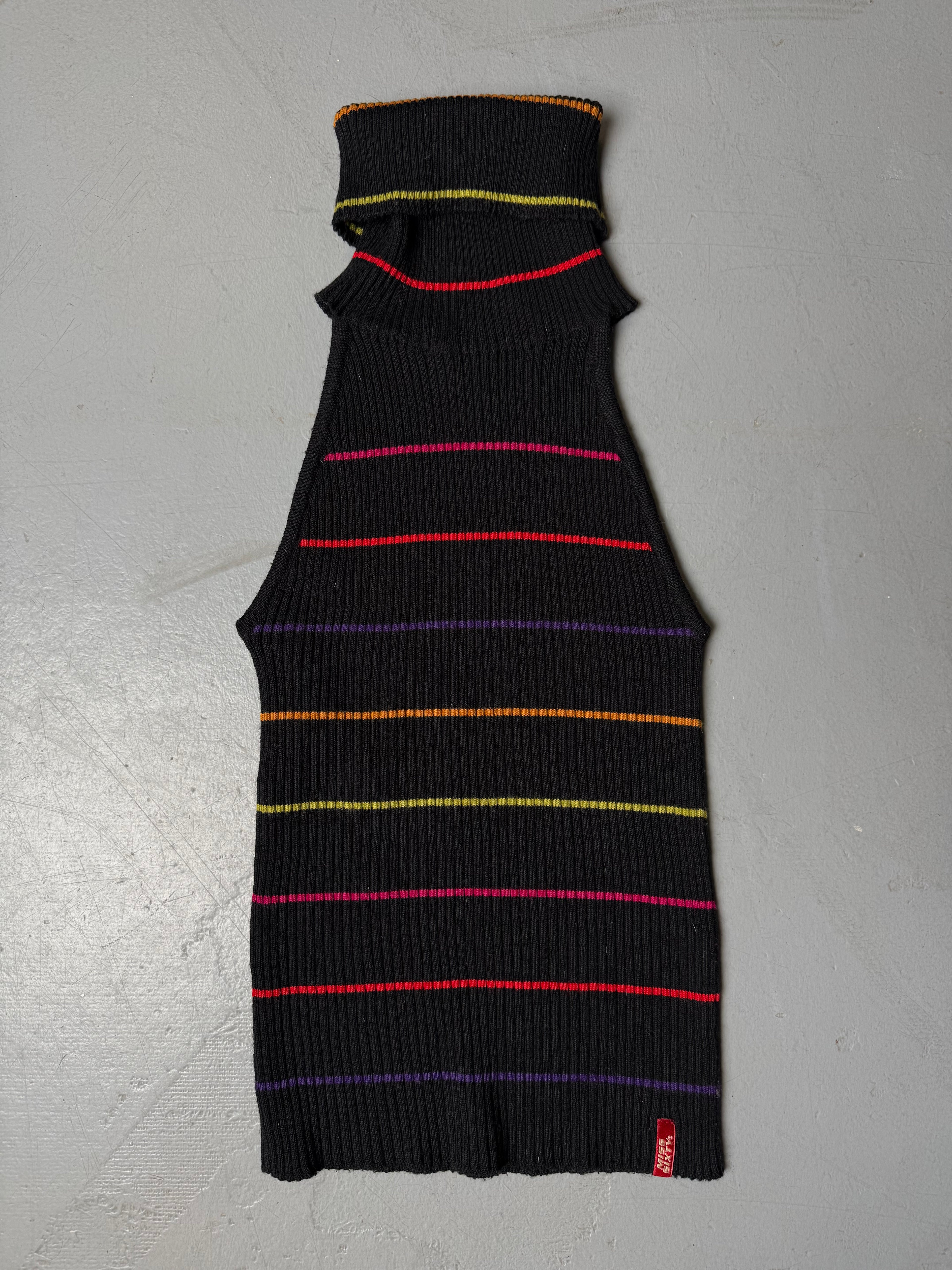 Vintage Miss Sixty Black Sleeveless Turtleneck für Damen. Y2K Secondhand 2000s Fashion.