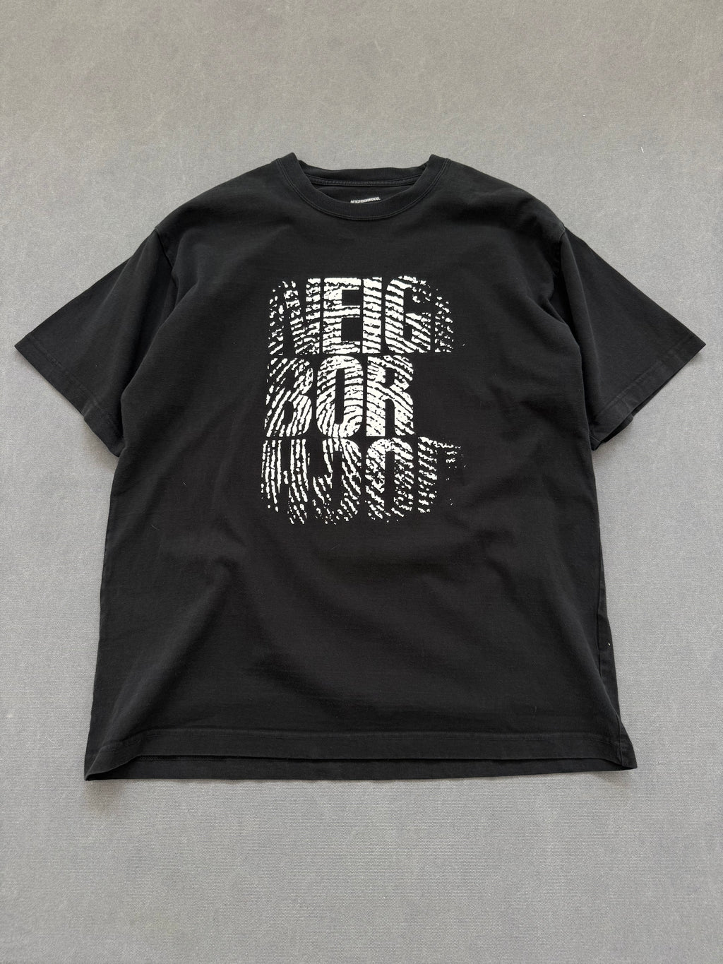 Vintage Neighborhood T-Shirt für Herren. Y2K Second Hand 2000s Fashion 