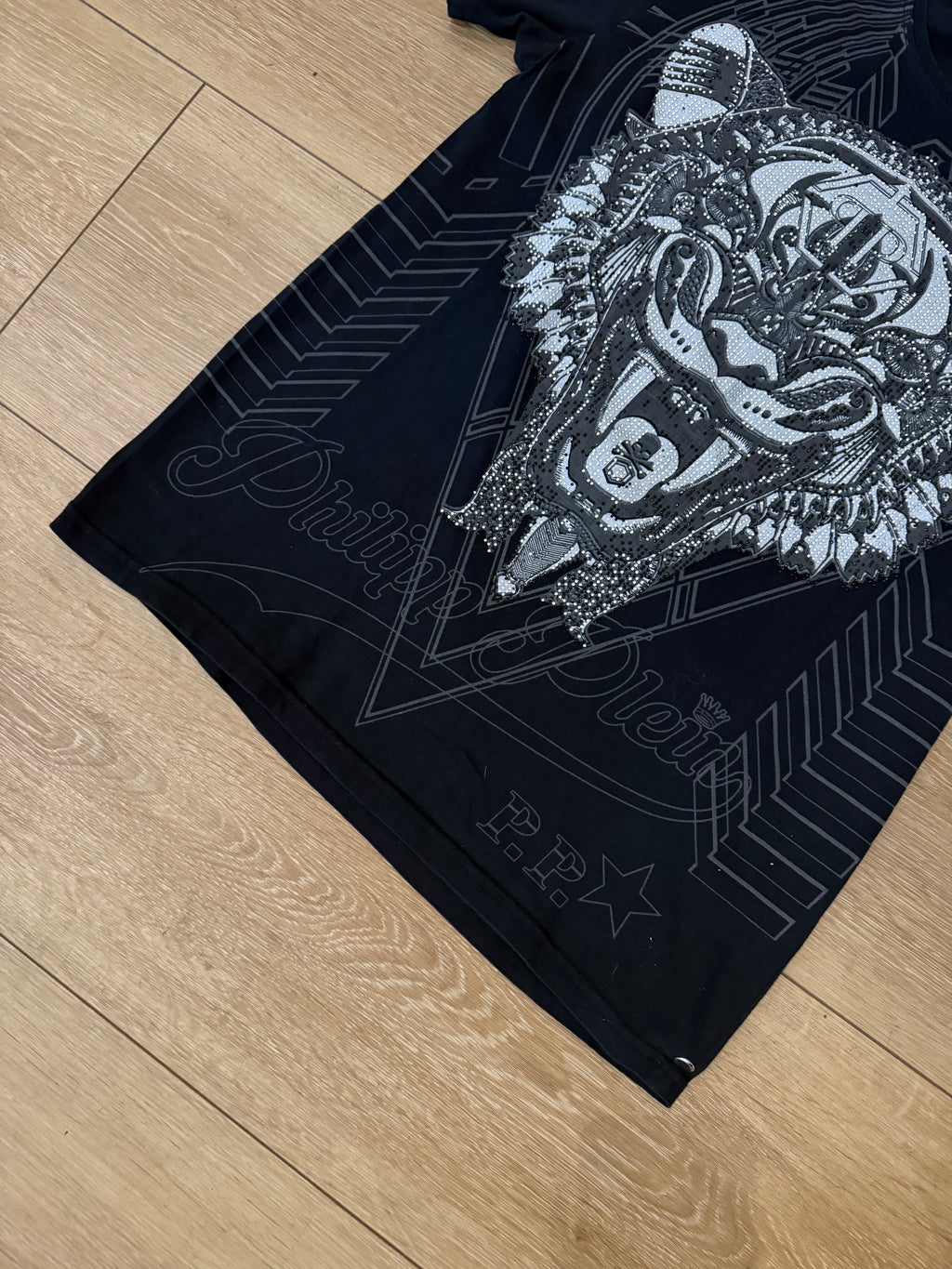 Detailbild Vintage Philipp Plein Rhinestone Tiger T-Shirt von vorne 