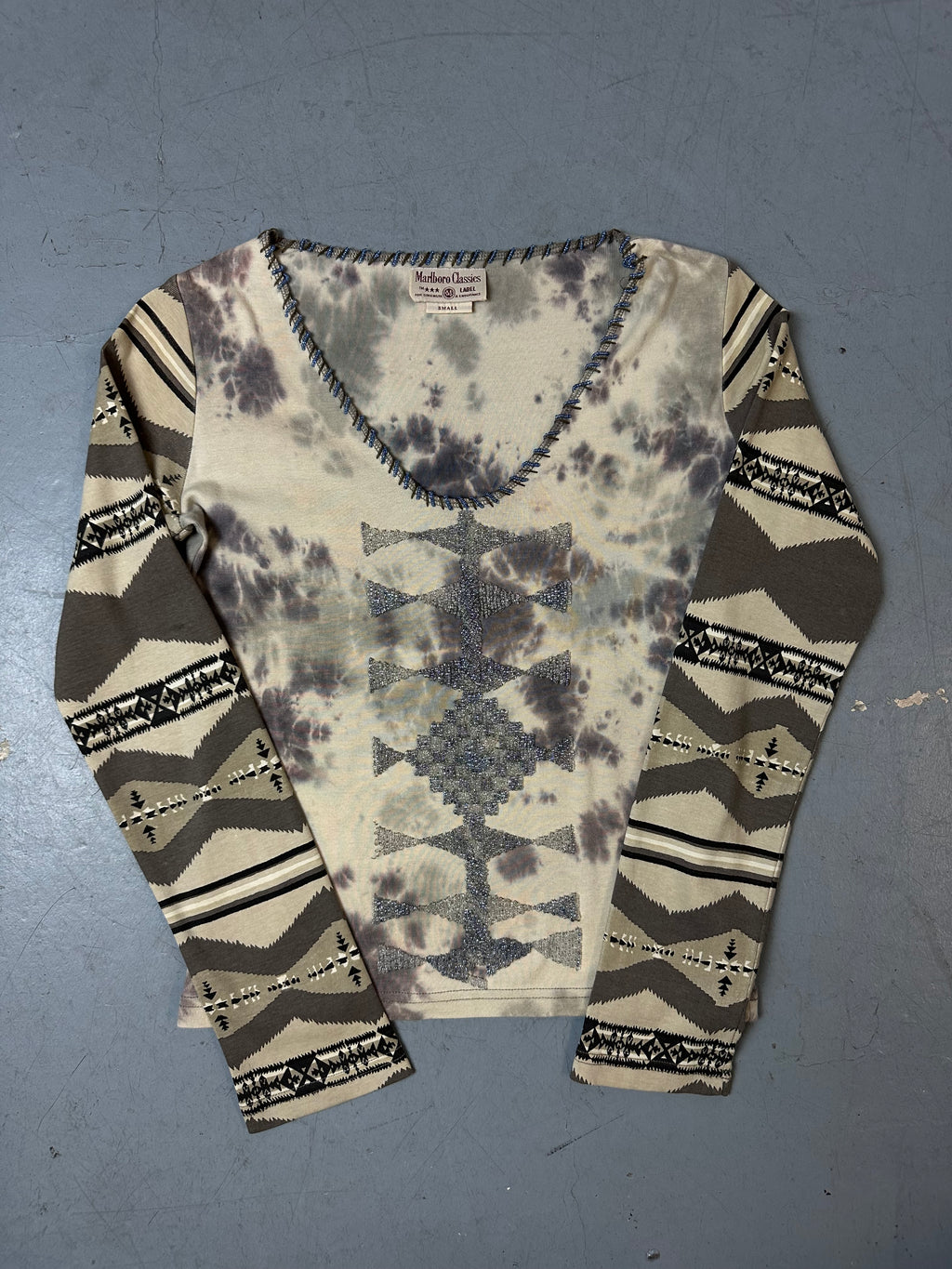 Vintage Marlboro Classics Printed Lingsleeve S/M