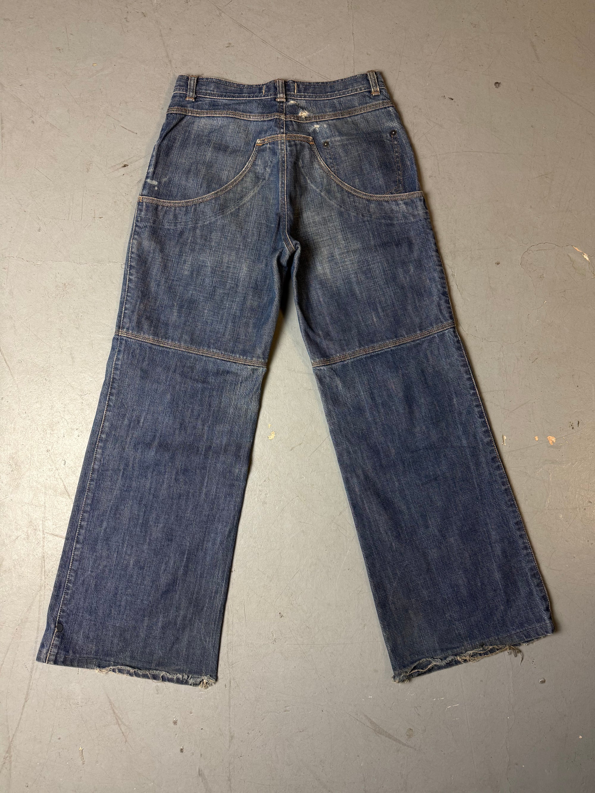 Produktbild von einer Vintage United Colors of Benetton Denim Jeans von hinten
