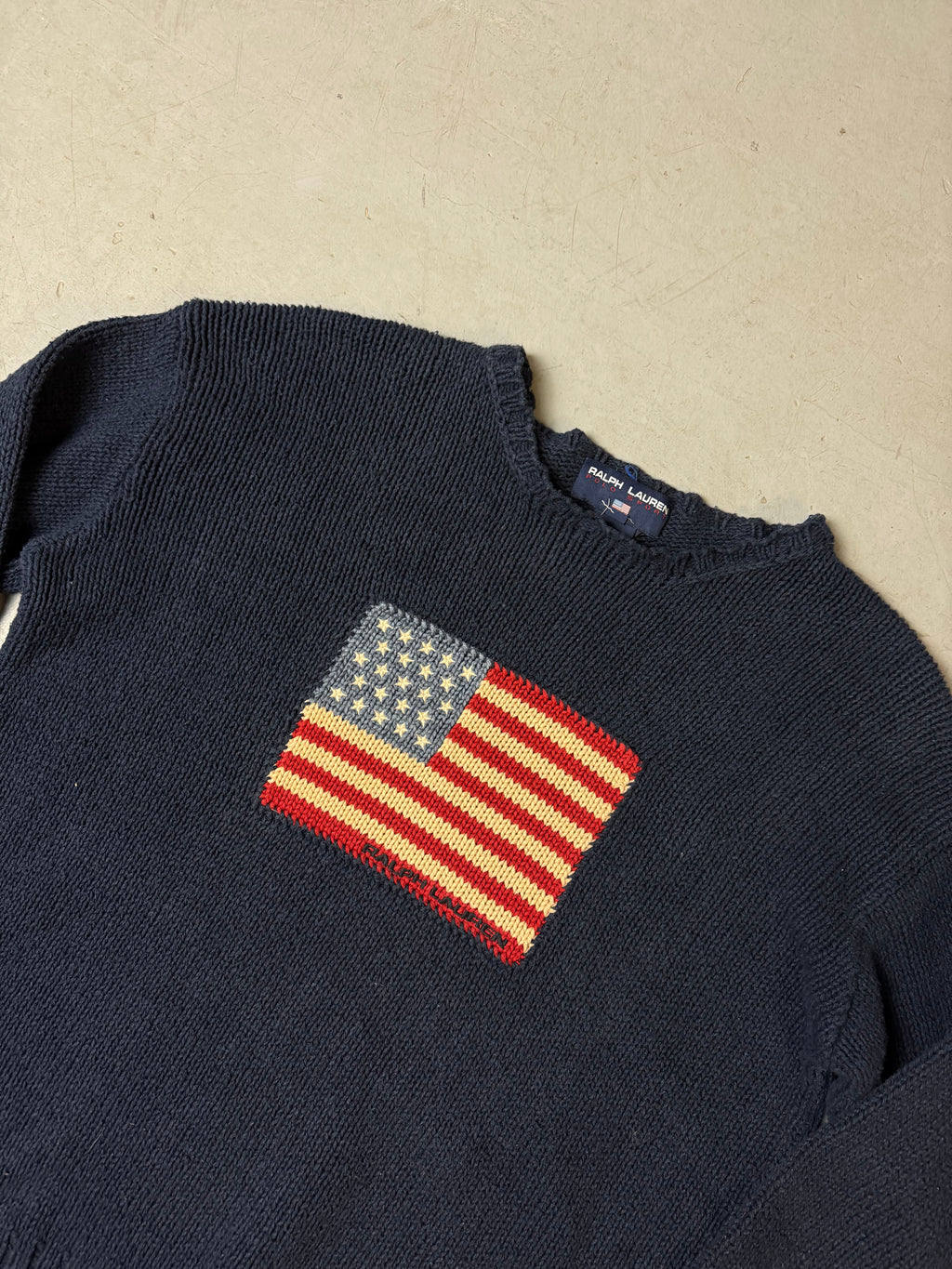 Detailbild von Vintage Ralph Lauren Dark Blue Knit Sweater von vorne