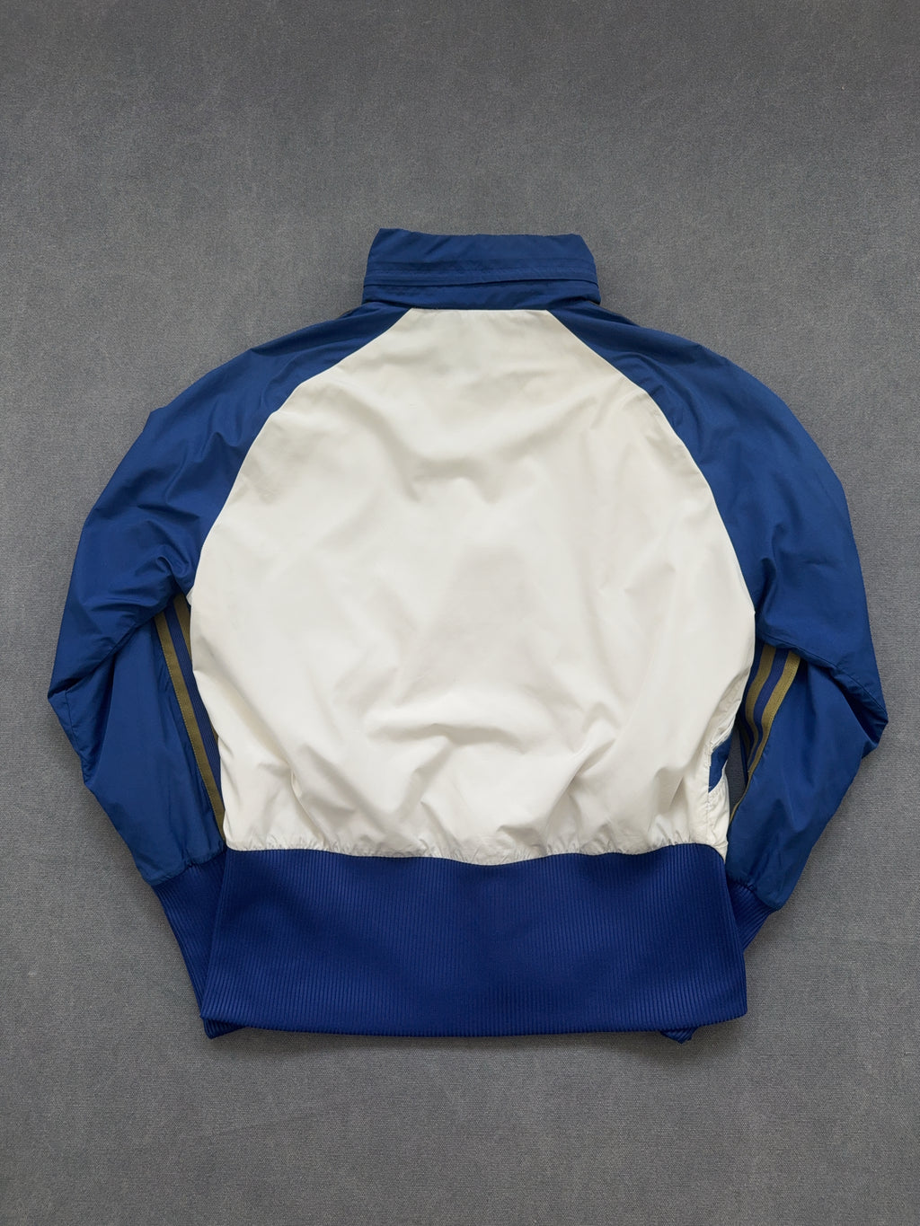 Vintage Adidas Jeansjacke (S/M)