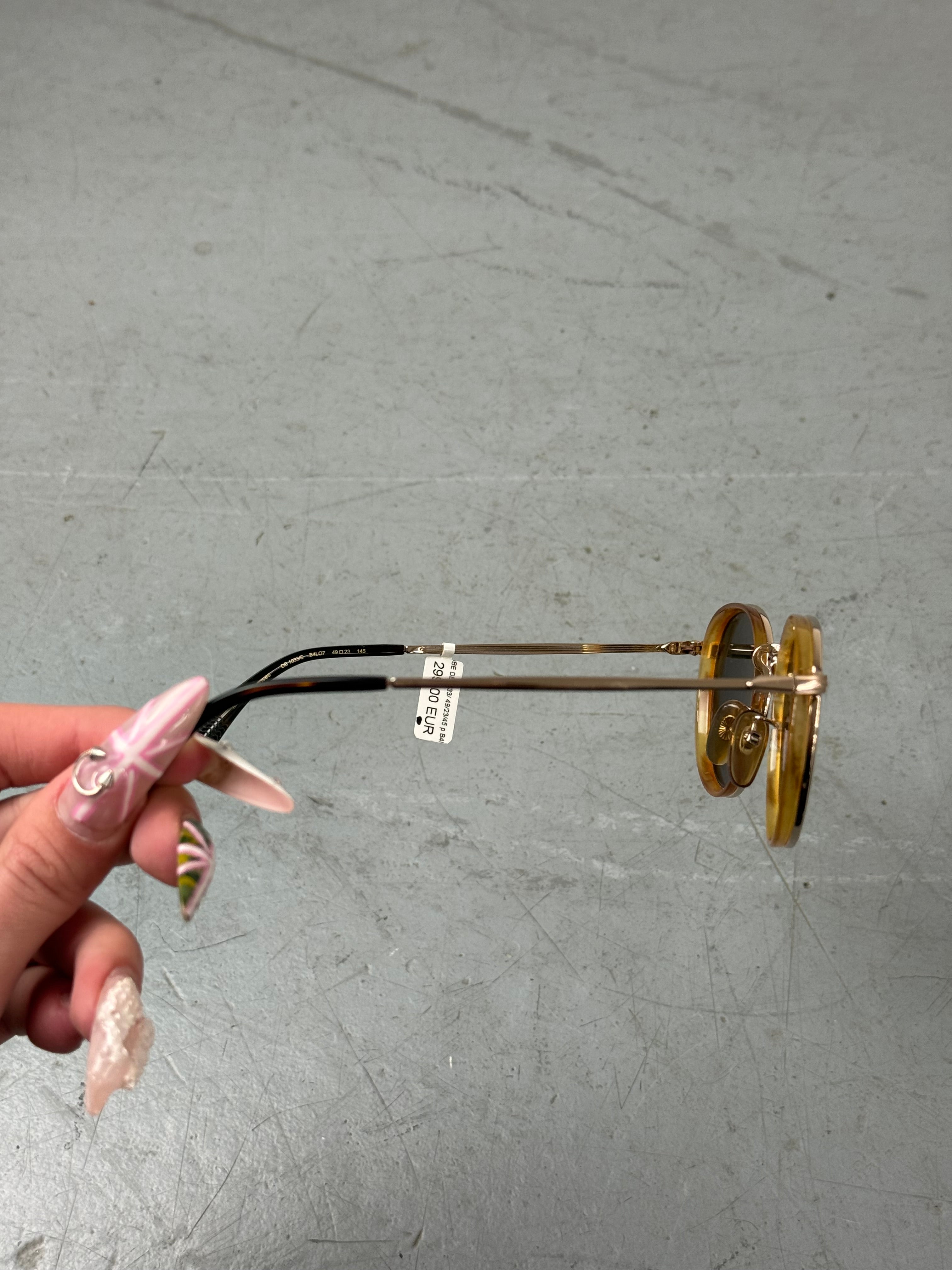 David Beckham Gold and Green Sunglasses Unisex. Secondhand 2000s Fashion