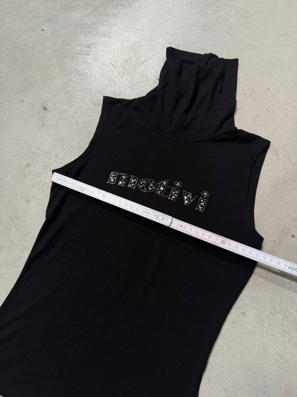 Vintage Motivi Black Rhinestone Turtleneck für Damen Y2K Second Hand Fashion