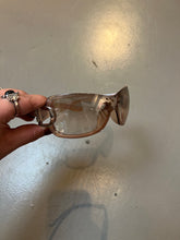 Laden Sie das Bild in den Galerie-Viewer, Vintage Christian Dior Sunglasses