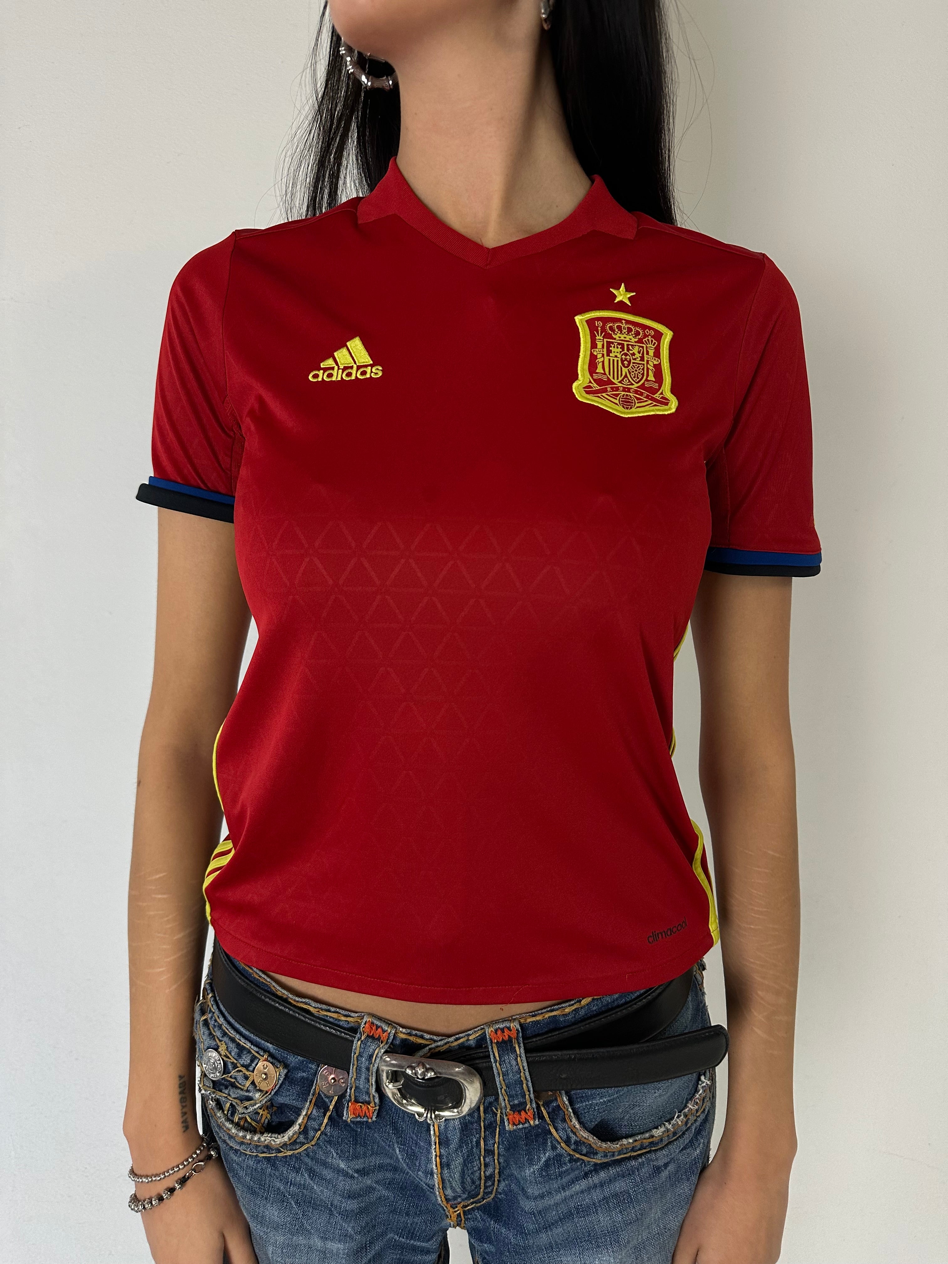 Ein rotes Adidas spanen Nationalmannschaft Trikot in XS