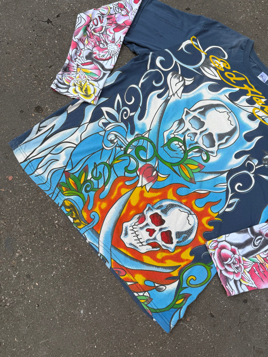 Vintage Ed Hardy Crazy Printed Longsleeve L/XL