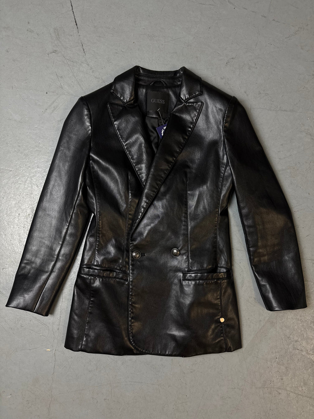 Ein schwarzer faux Leder Blazer von Guss vintage Y2K 