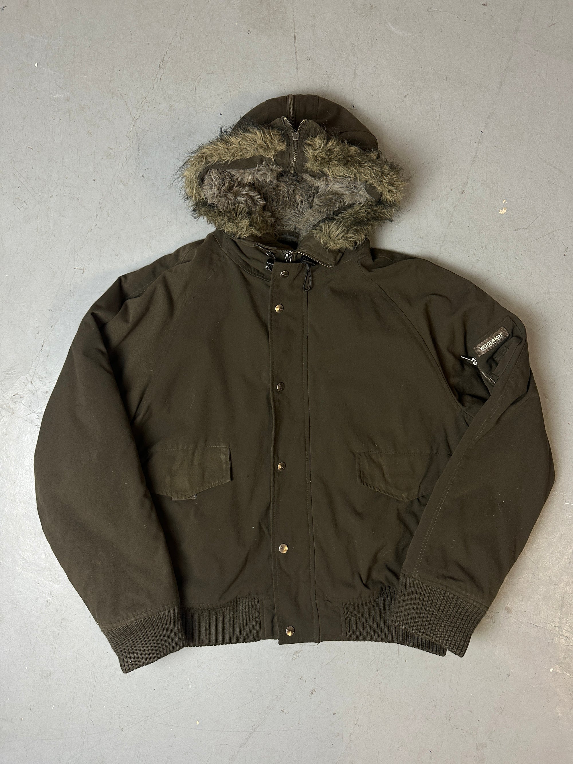 Produktbild von Vintage Woolrich Brown Winter Jacket von vorne 