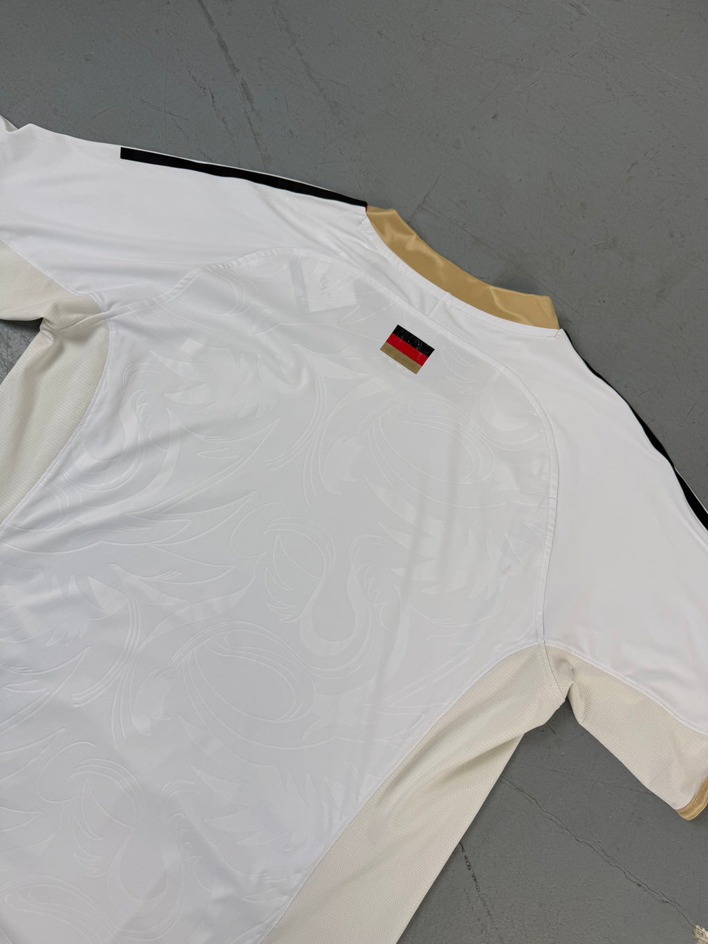 Vintage Adidas Germany 11/12 Women’s Home Jersey für Damen. Secondhand Y2K 2000s Fashion