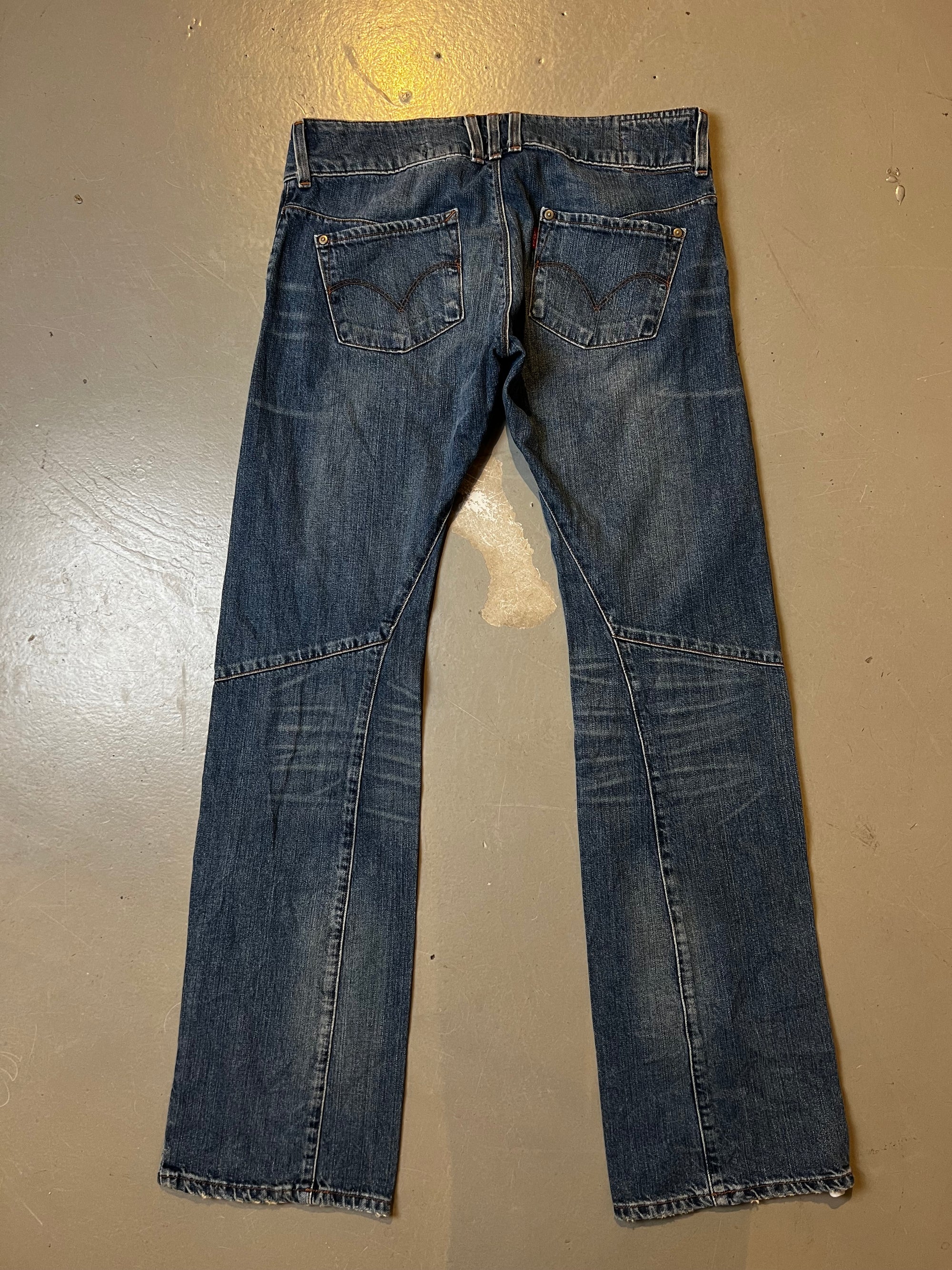 Vintage Levi’s Engineered Low Waist Denim M