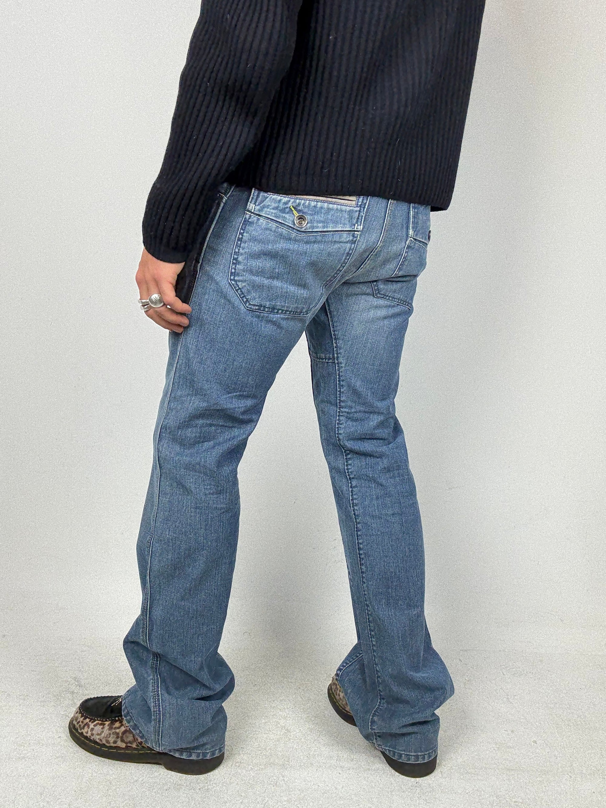 Tragebild von einer Vintage Diesel Blue Denim Jeans von hinten