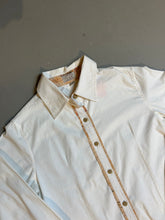 Laden Sie das Bild in den Galerie-Viewer, Vintage Alviero Martini White Button-Up Shirt M/L