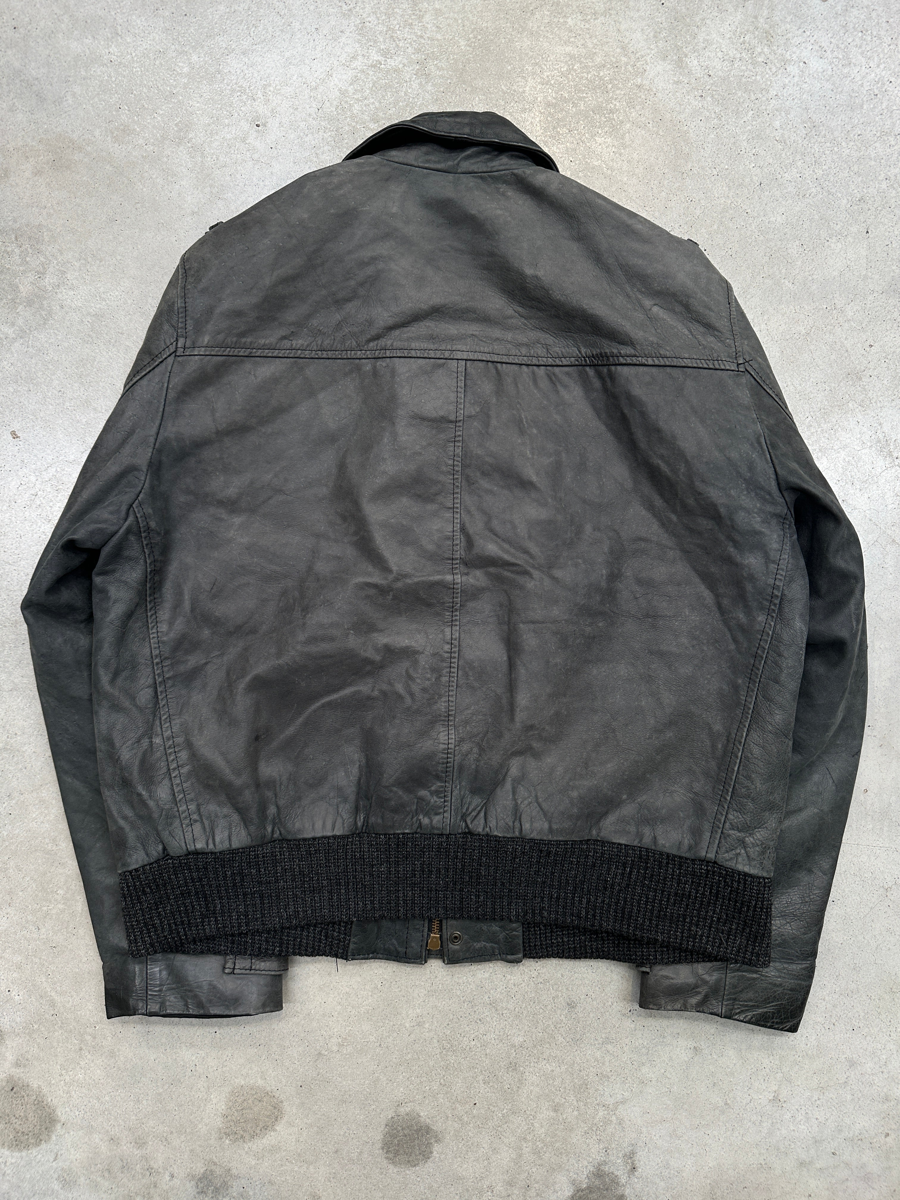 Vintage Grey Italian Leather Jacket Für Männer. Y2K Second Hand 2000s Fashion 