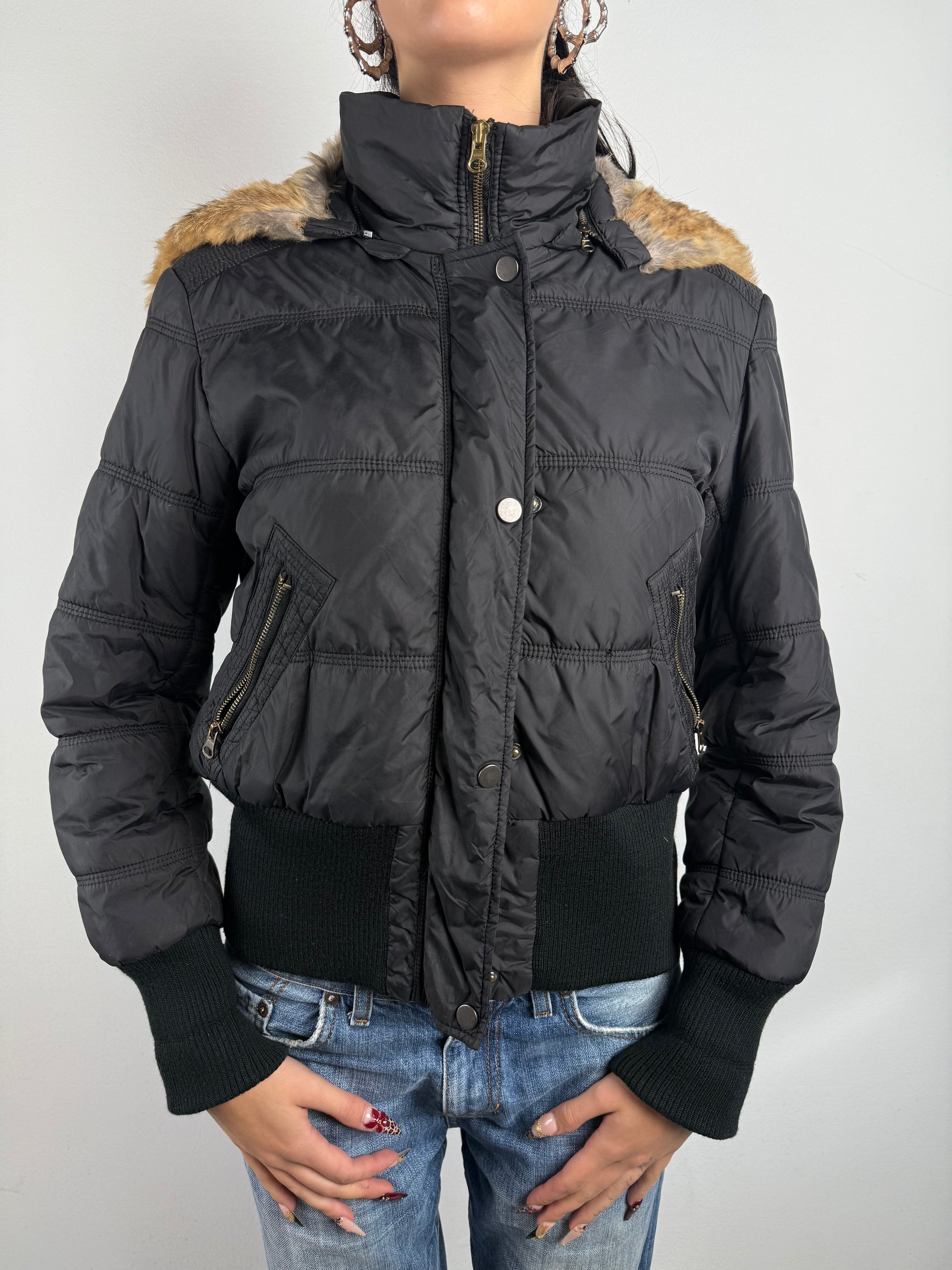 Vintage Y2K Black Puffer Jacket with Fur Hood M
