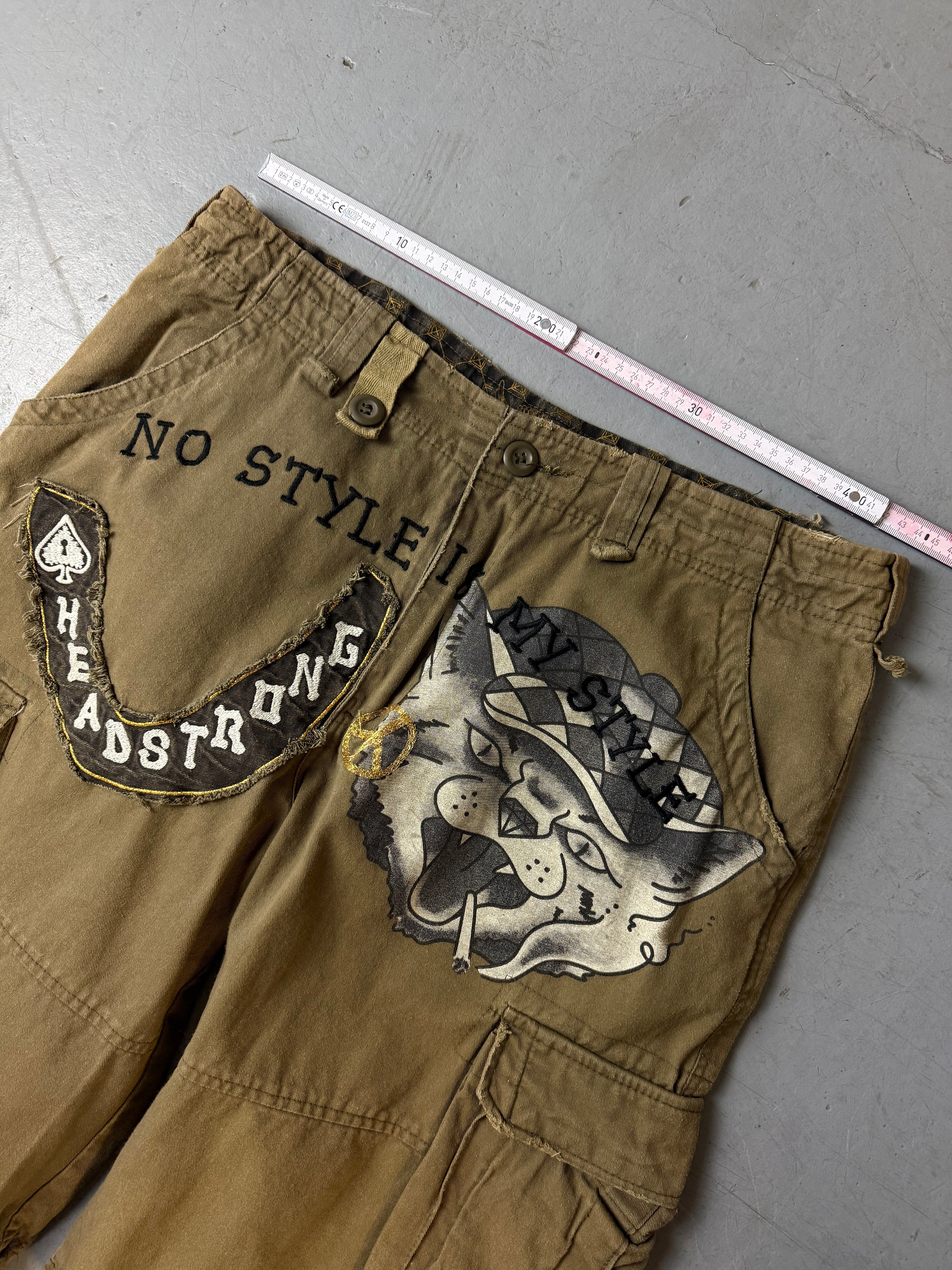 Vintage Minute Mirth Khaki Printed Jorts für Herren.Y2K Second Hand 2000s Fashion