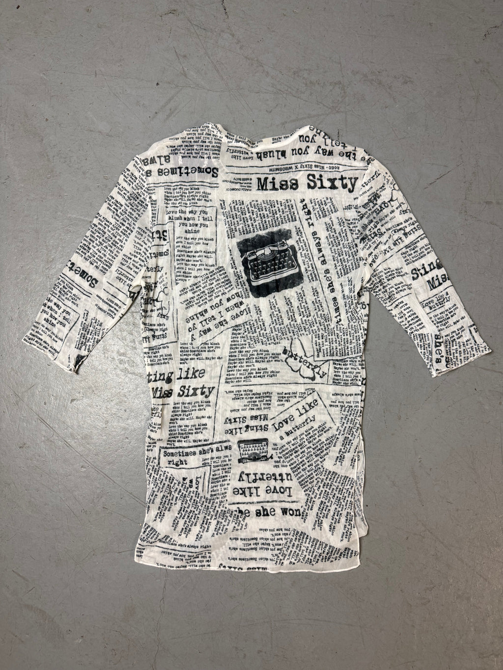 Produktbild von Vintage Miss Sixty Newspaper Mesh T-Shirt S von hinten
