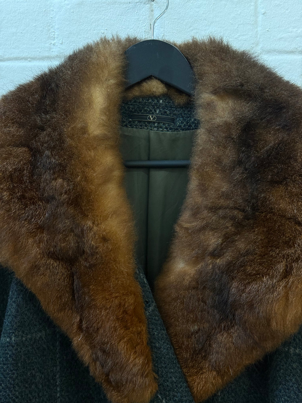 Vintage Valentino Mantel (52)