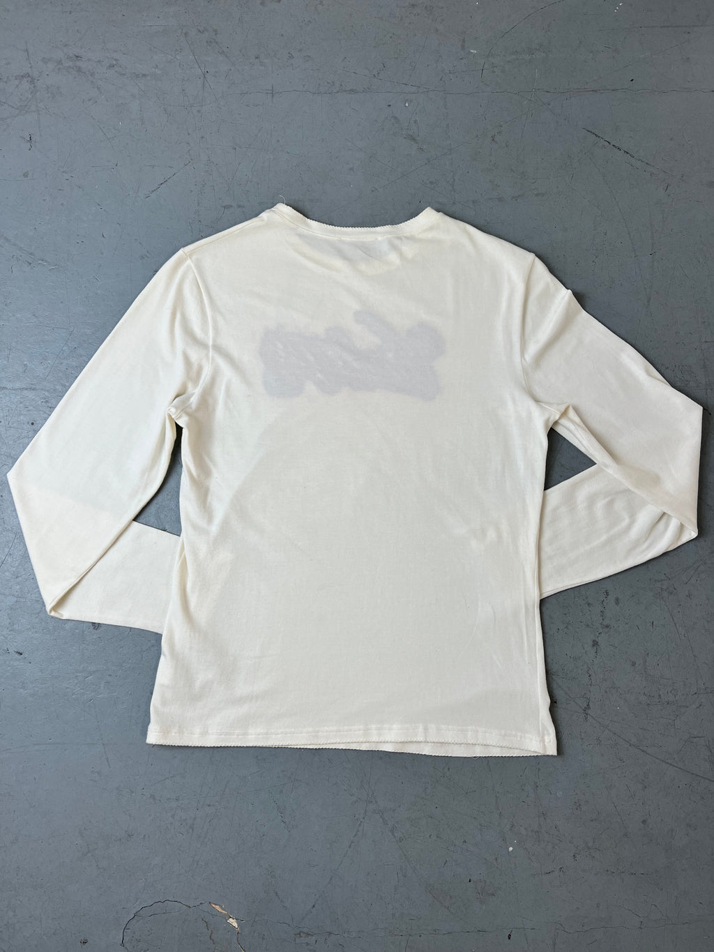 Vintage Fiftyfive White Printed Longsleeve für Damen. Y2K Second Hand 2000s Fashion