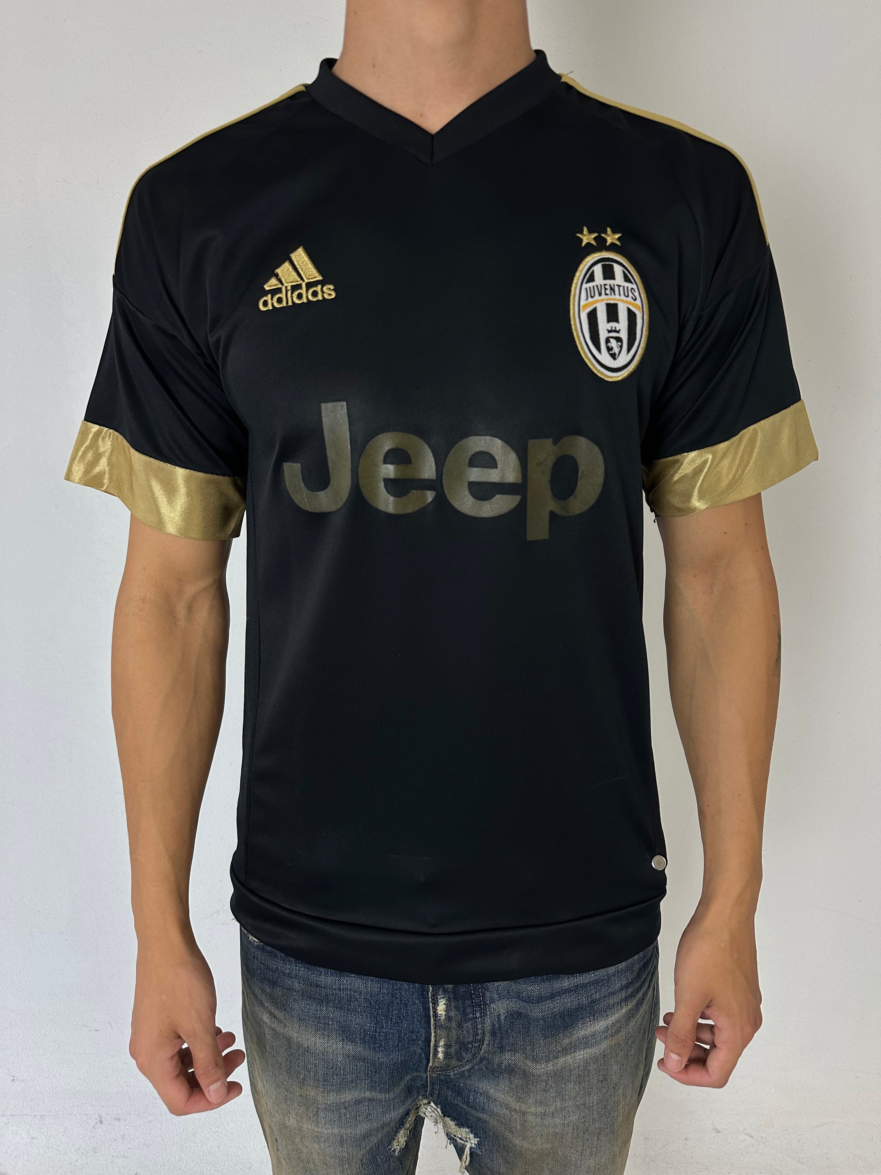 Vintage Black/Gold Juventus Jersey S/M