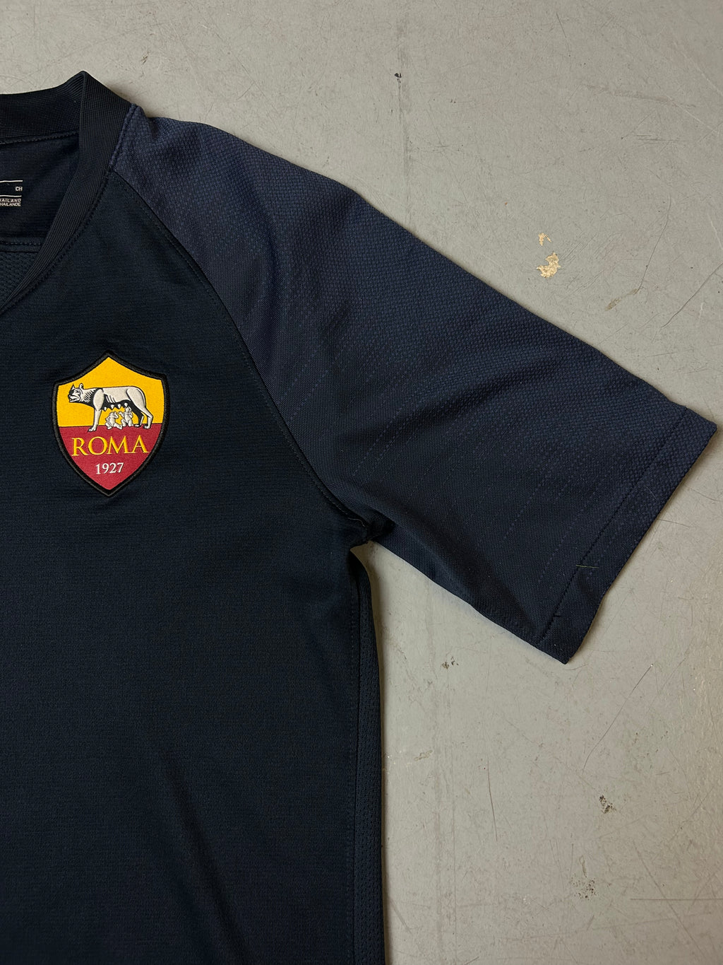 Detailliertes Produktbild von Vintage Nike Roma Jersey S von vorne