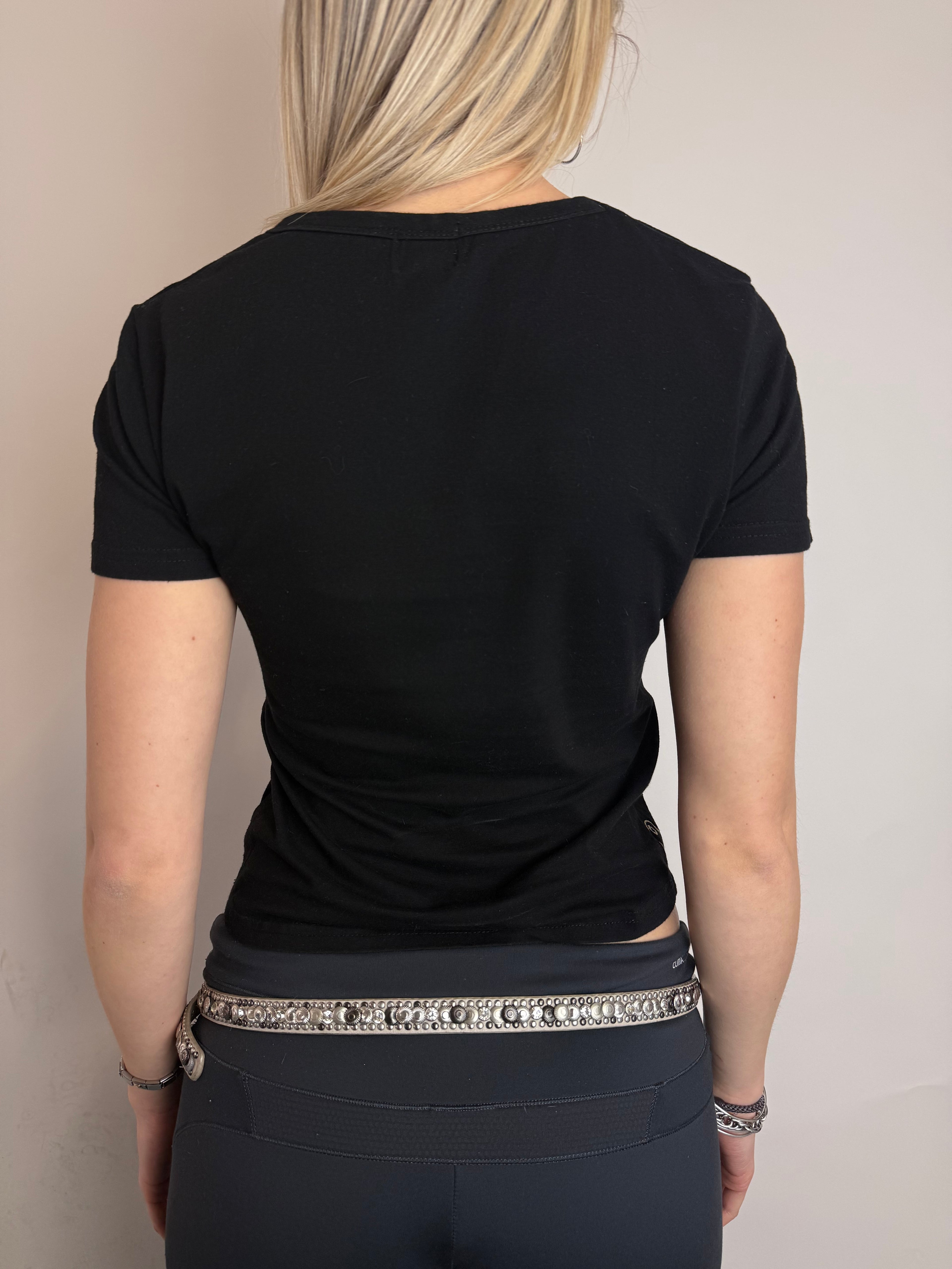 Vintage Miss Sixty Black Printed T-Shirt mit bunten Details für Damen. Y2K Second Hand 2000s Fashion