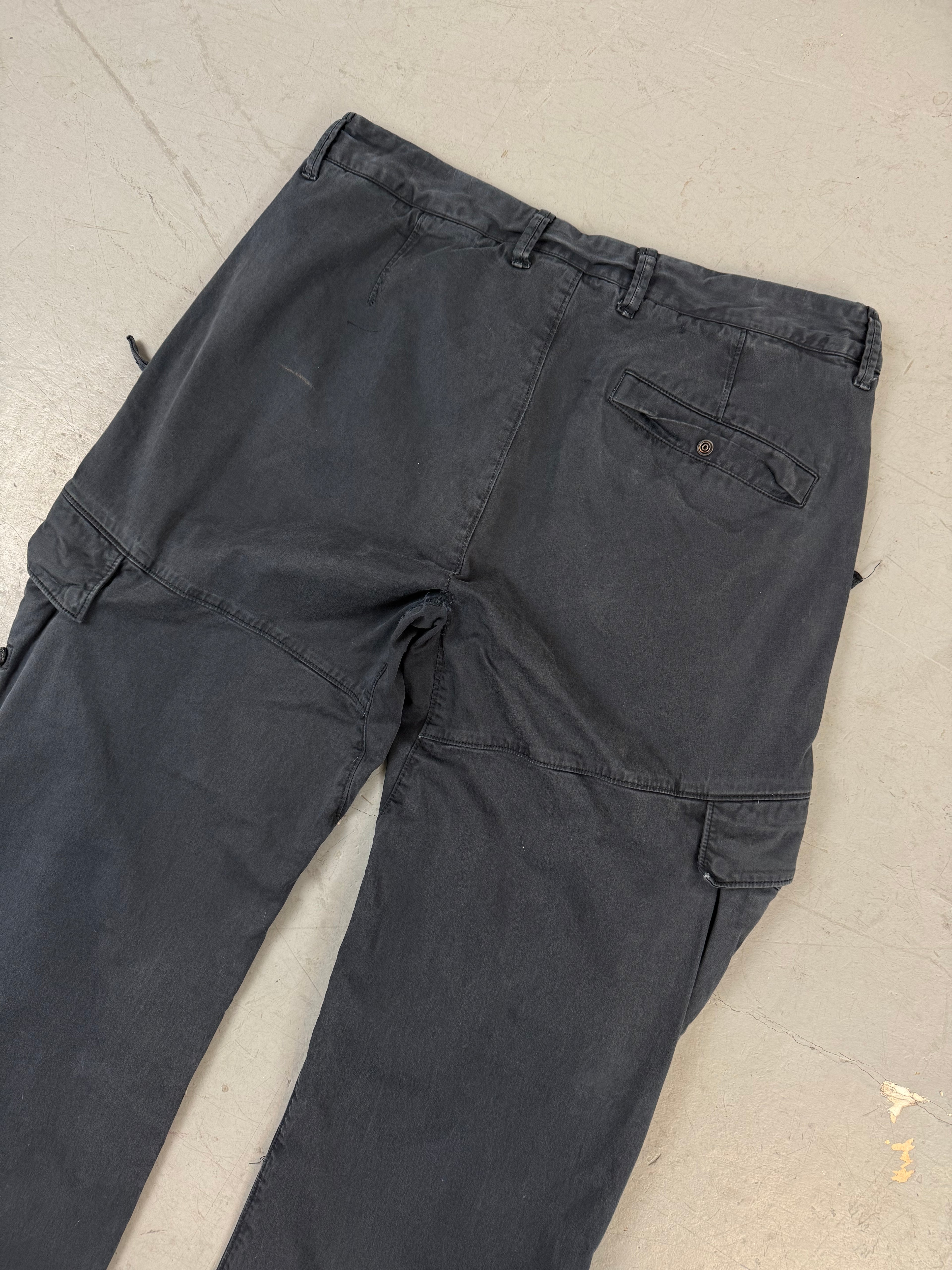 Vintage Stone Island Dark Blue Cargo Pants für Herren. Secondhand Y2K 2000s Fashion