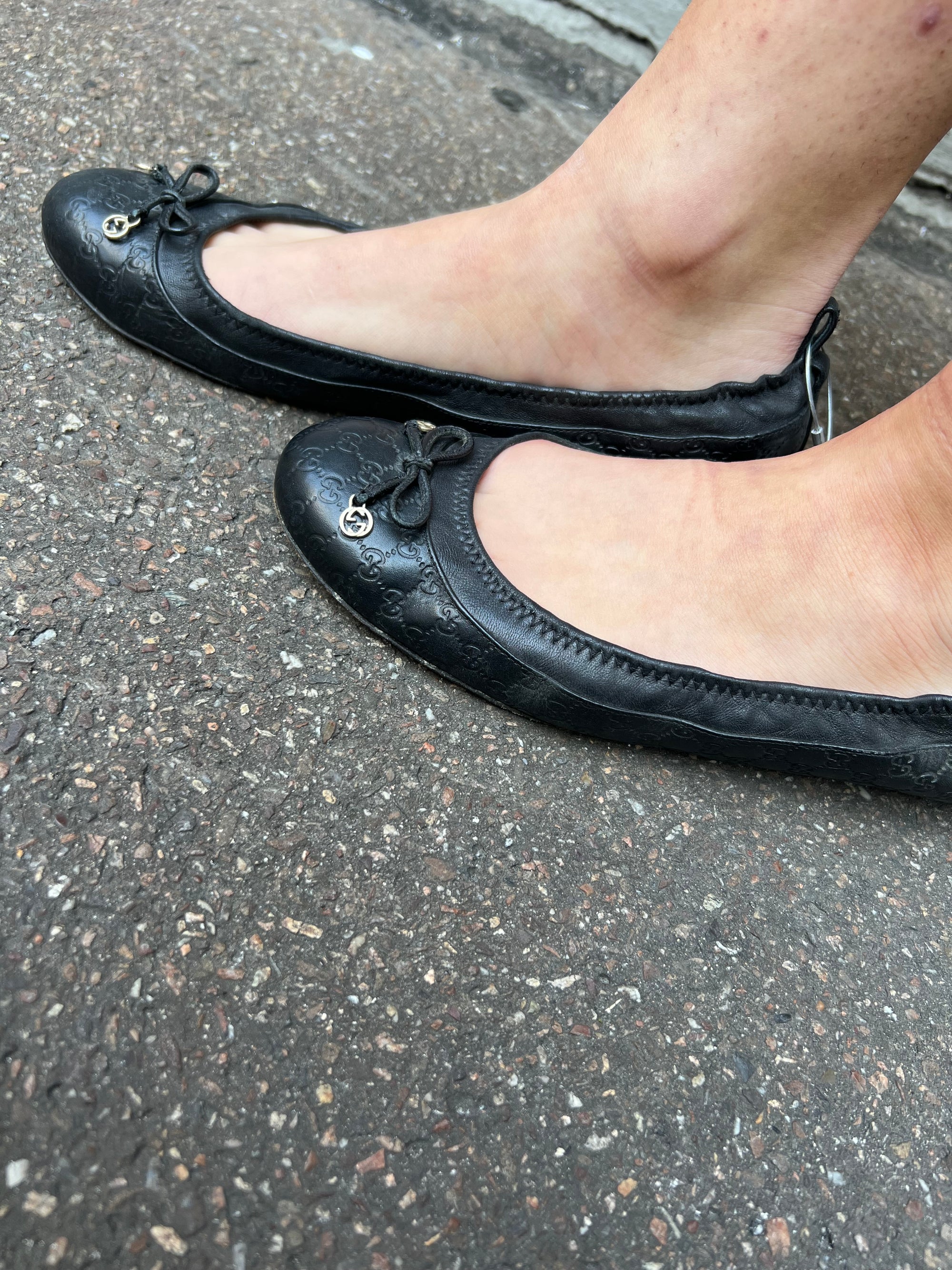 Vintage Gucci Black Ballerinas 38