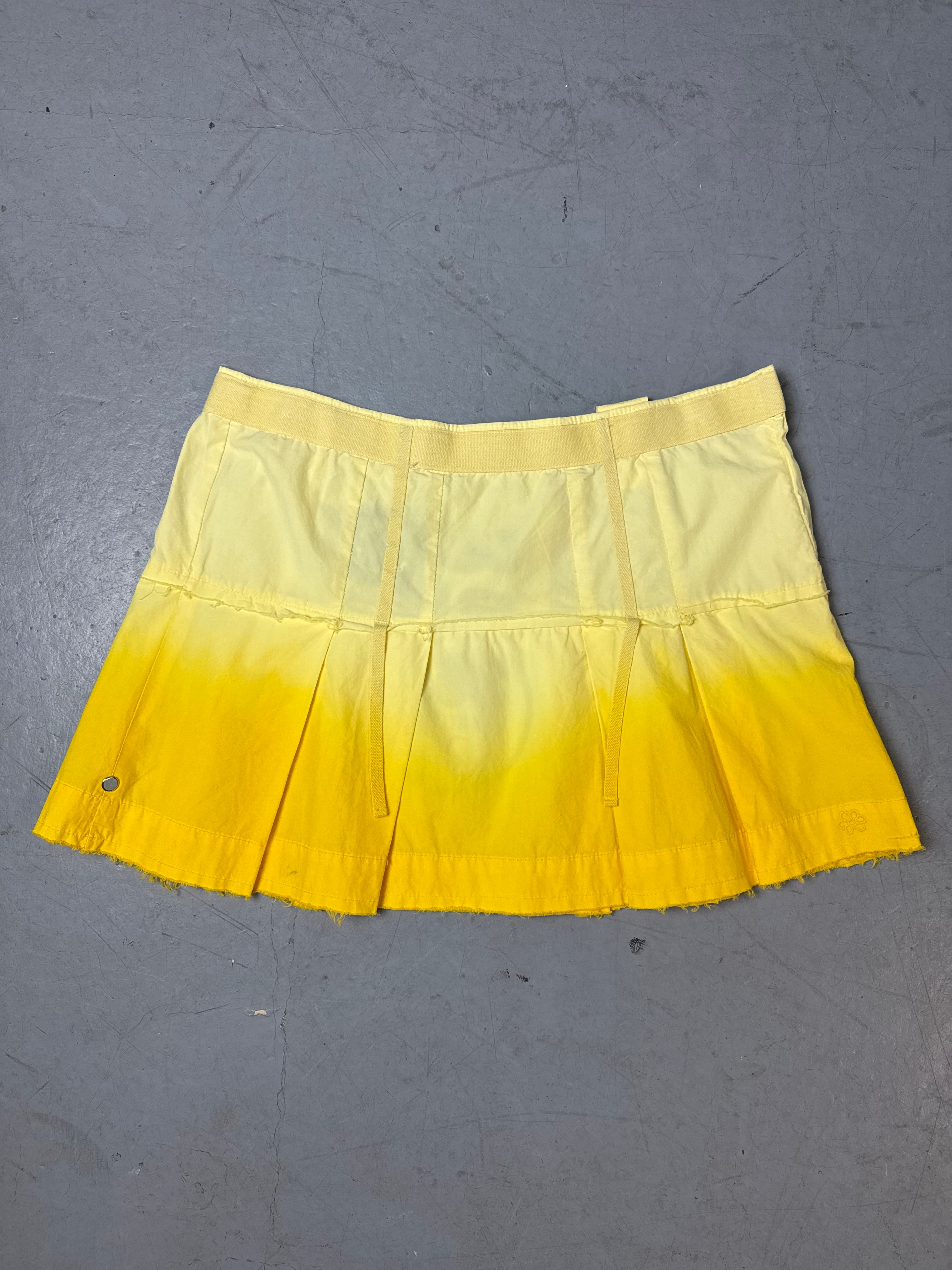 Ein gelber Mini skirt von Guru vintage Y2K 