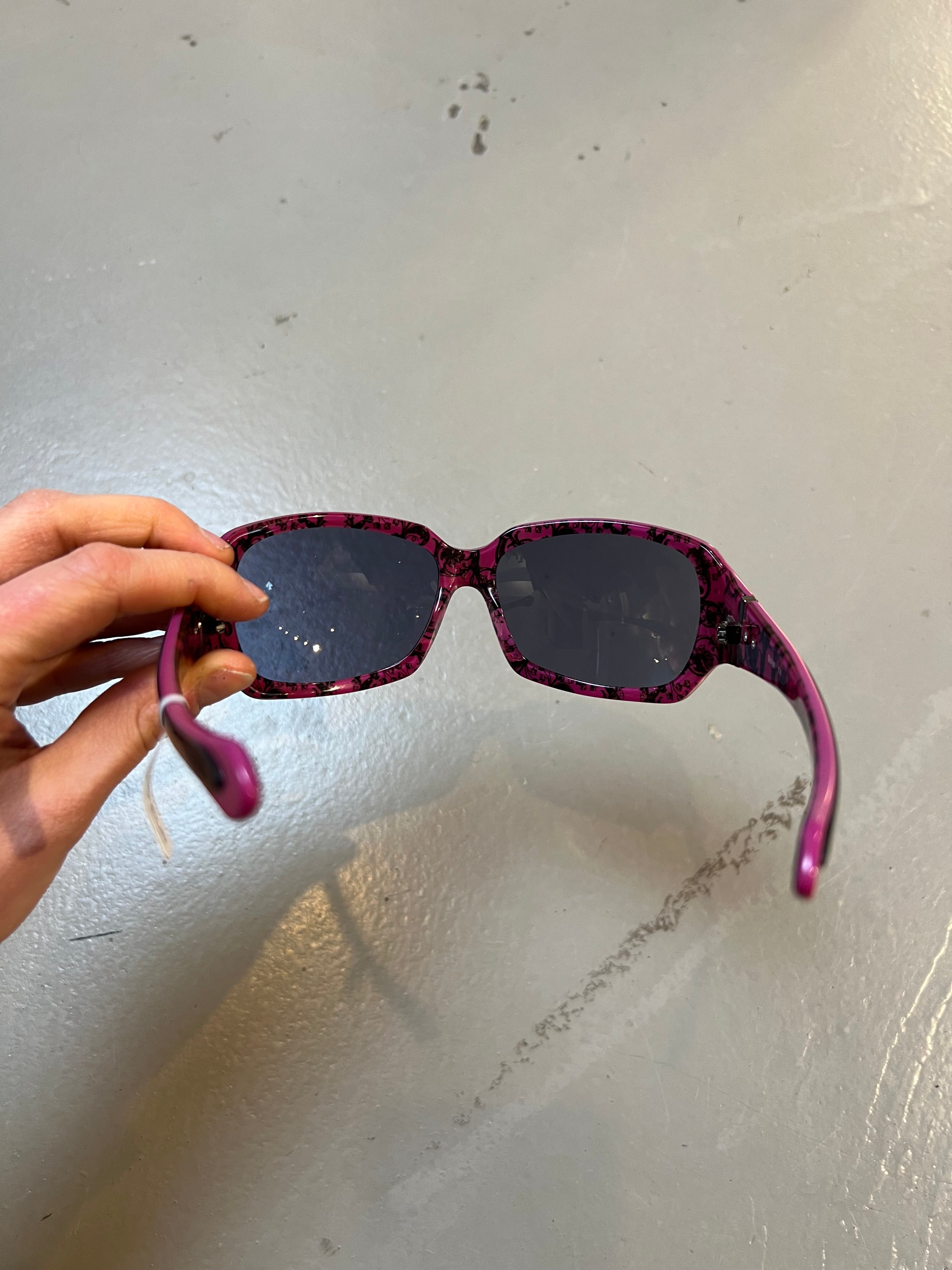 Produkt bild der Oakley Sunglasses Black Pink von innen