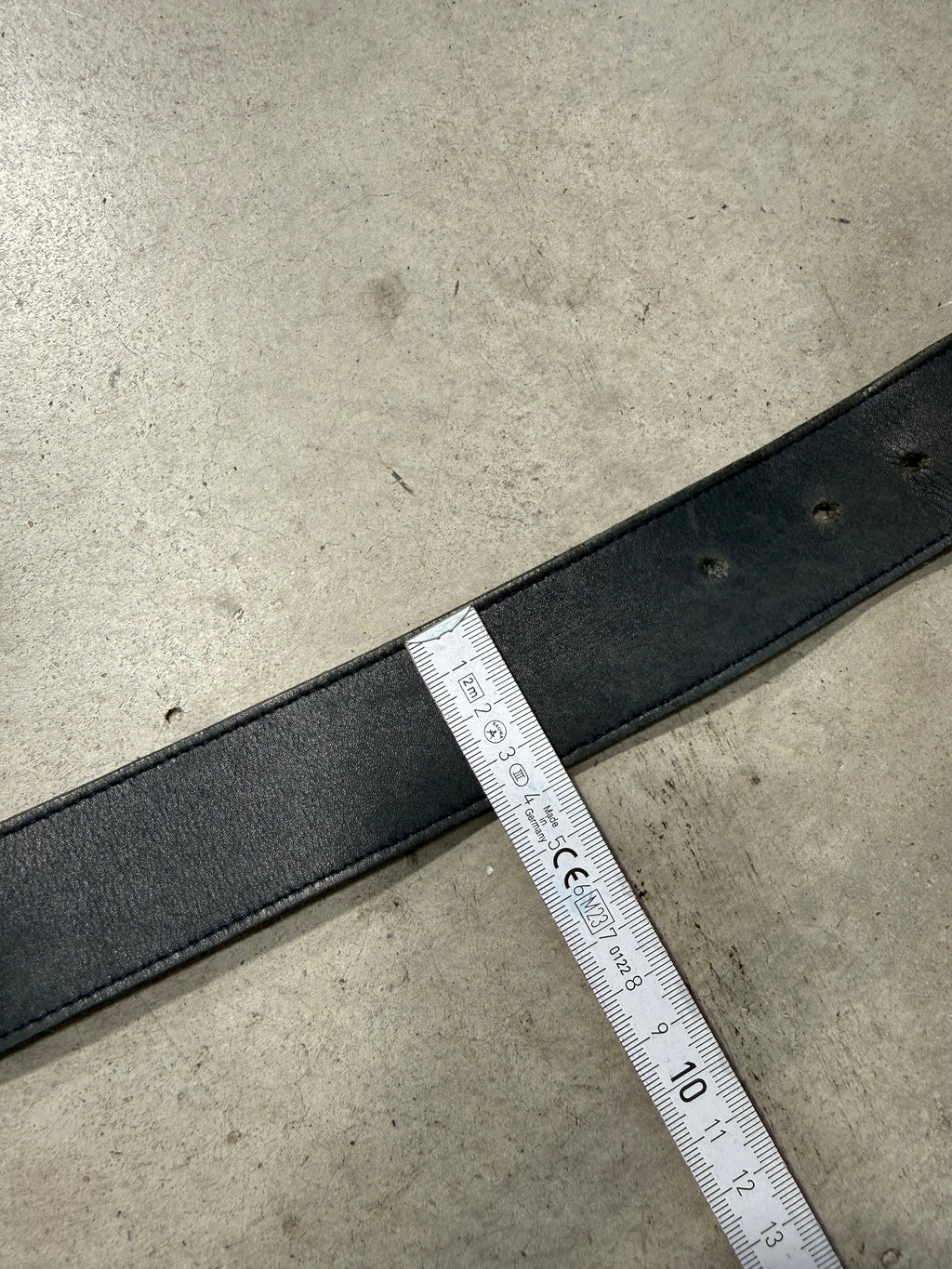 Vintage Black Leather Belt with Snake Buckle. Y2K Second Hand Fashion